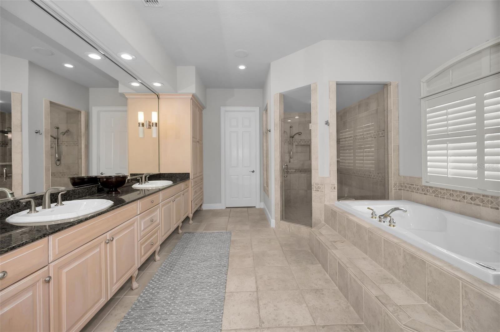 Image 63 of 98 For 8871 Silverthorn Road