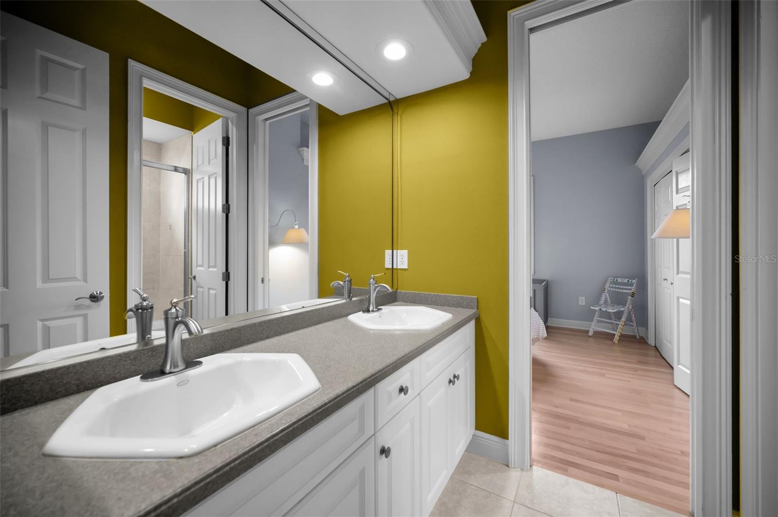 Image 73 of 98 For 8871 Silverthorn Road