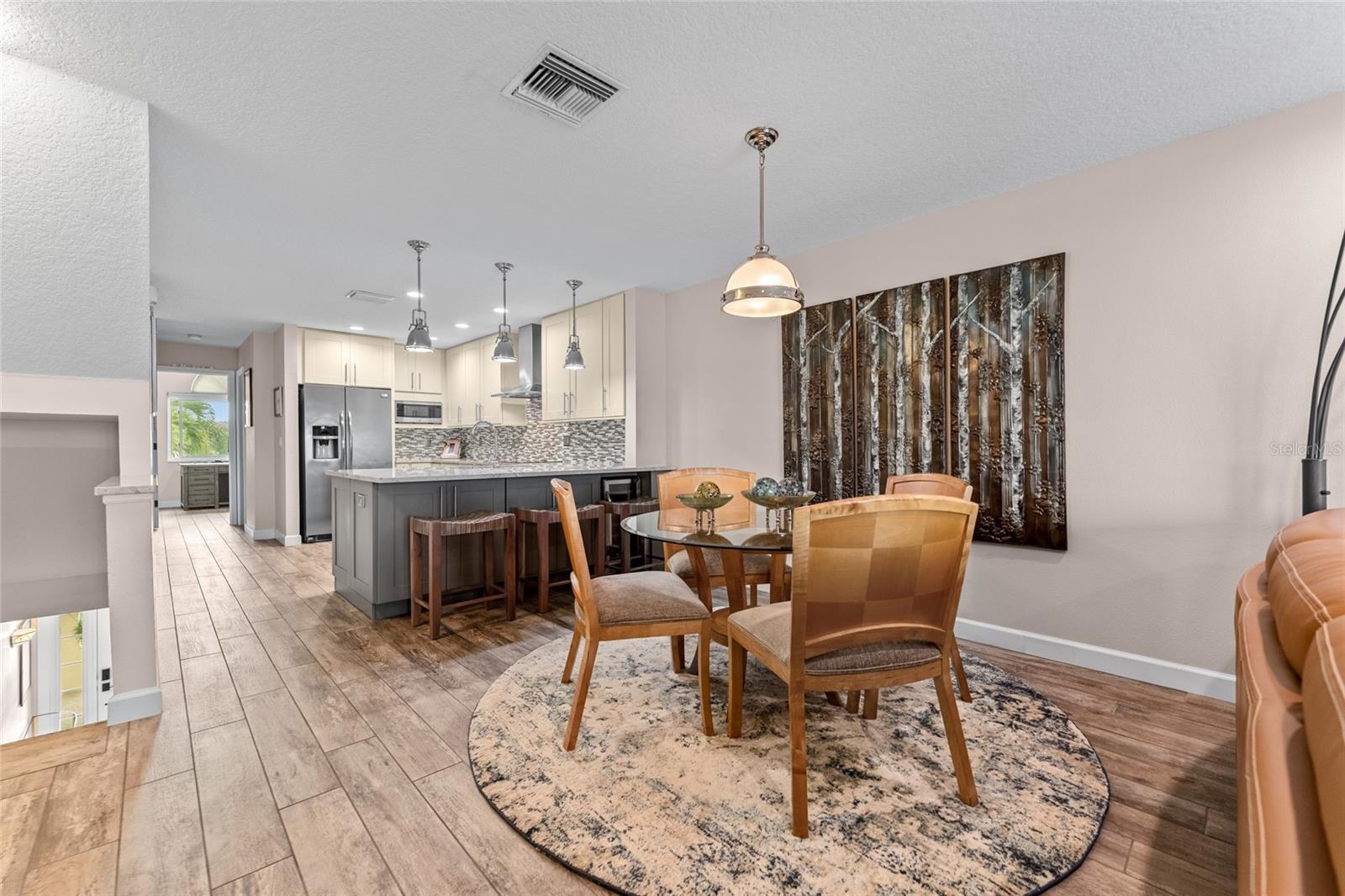 Image 17 of 74 For 128 Marcdale Boulevard