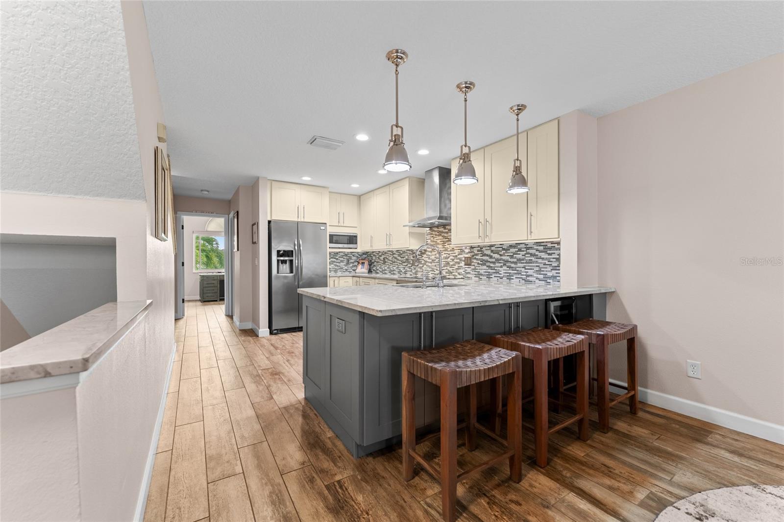 Image 19 of 74 For 128 Marcdale Boulevard