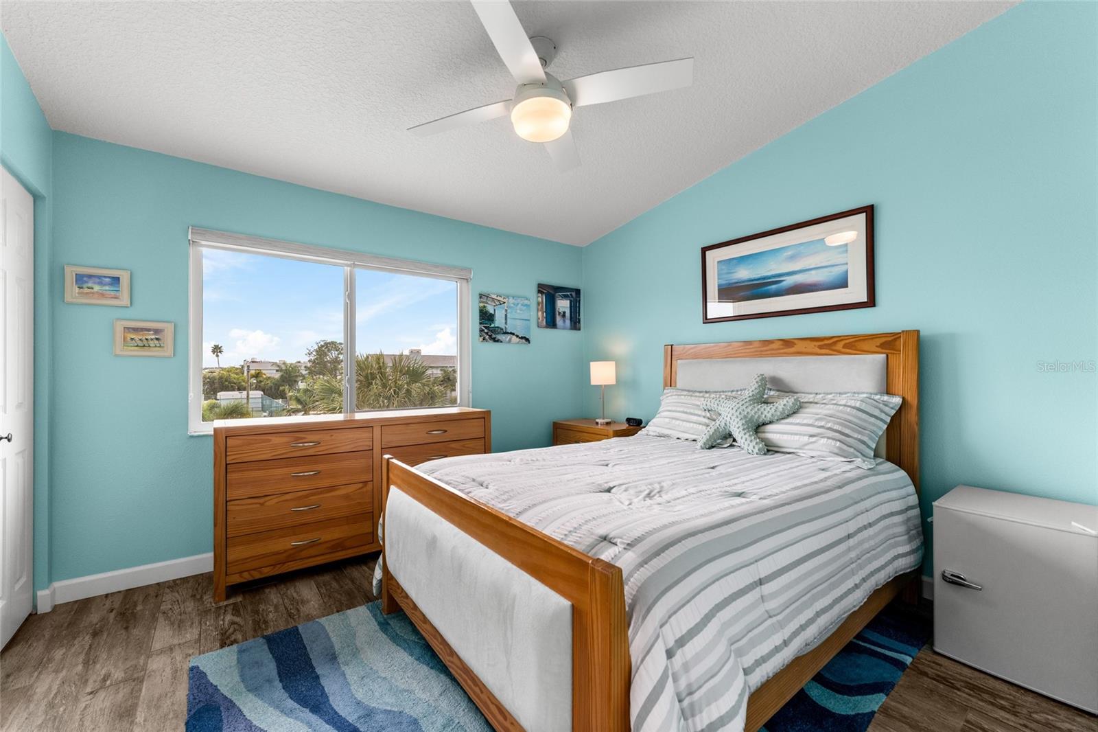 Image 44 of 74 For 128 Marcdale Boulevard