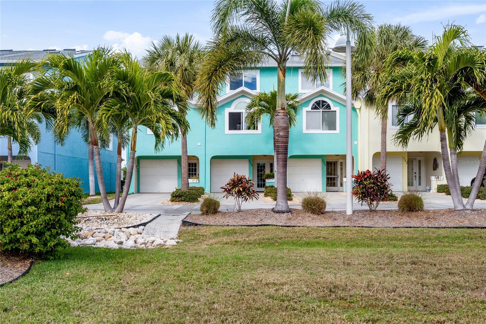 Image 52 of 74 For 128 Marcdale Boulevard