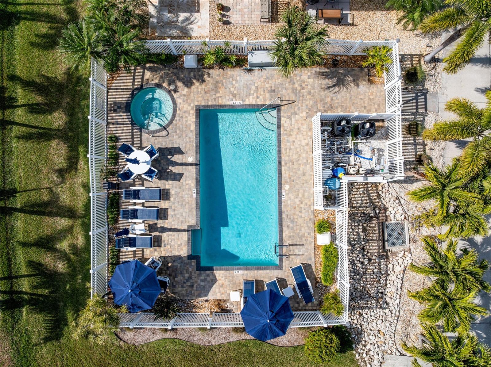 Image 58 of 74 For 128 Marcdale Boulevard