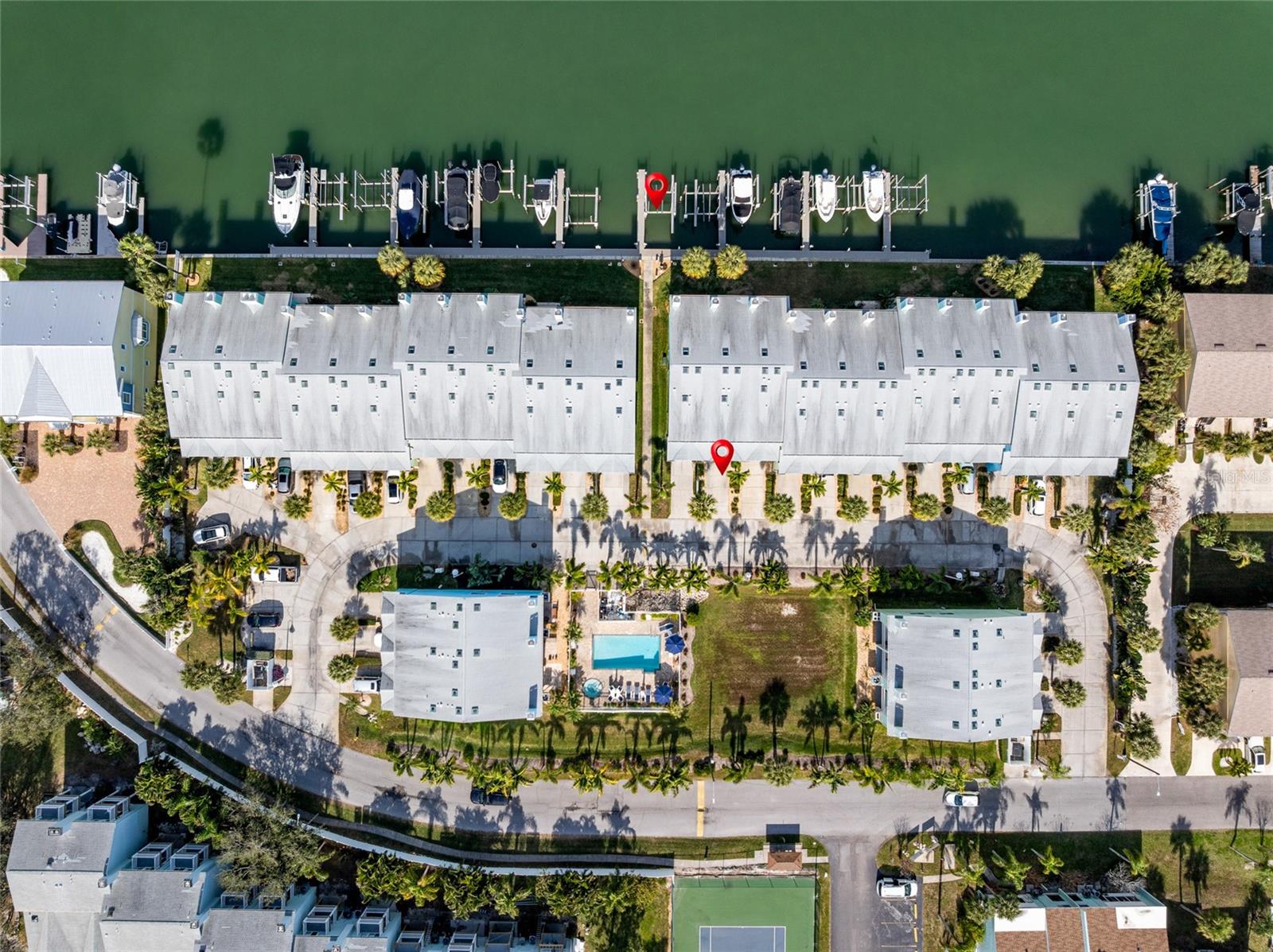 Image 59 of 74 For 128 Marcdale Boulevard