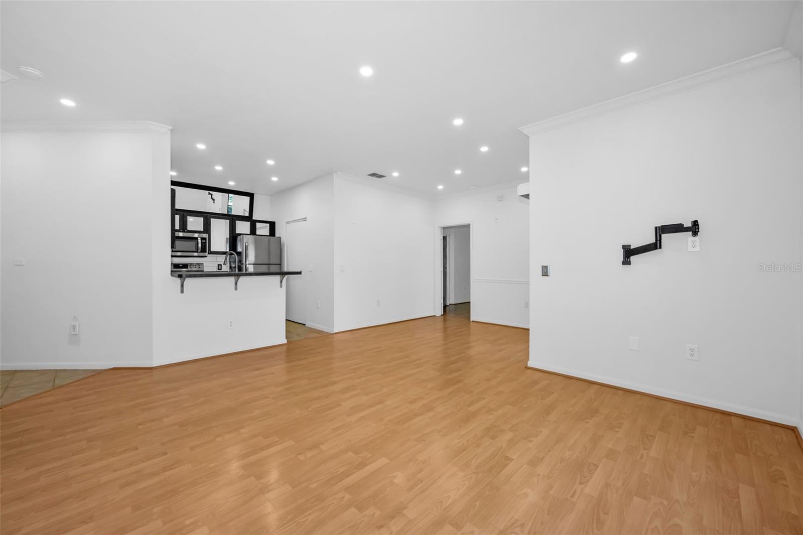 Image 13 of 63 For 2209 Portofino Place 5-2517