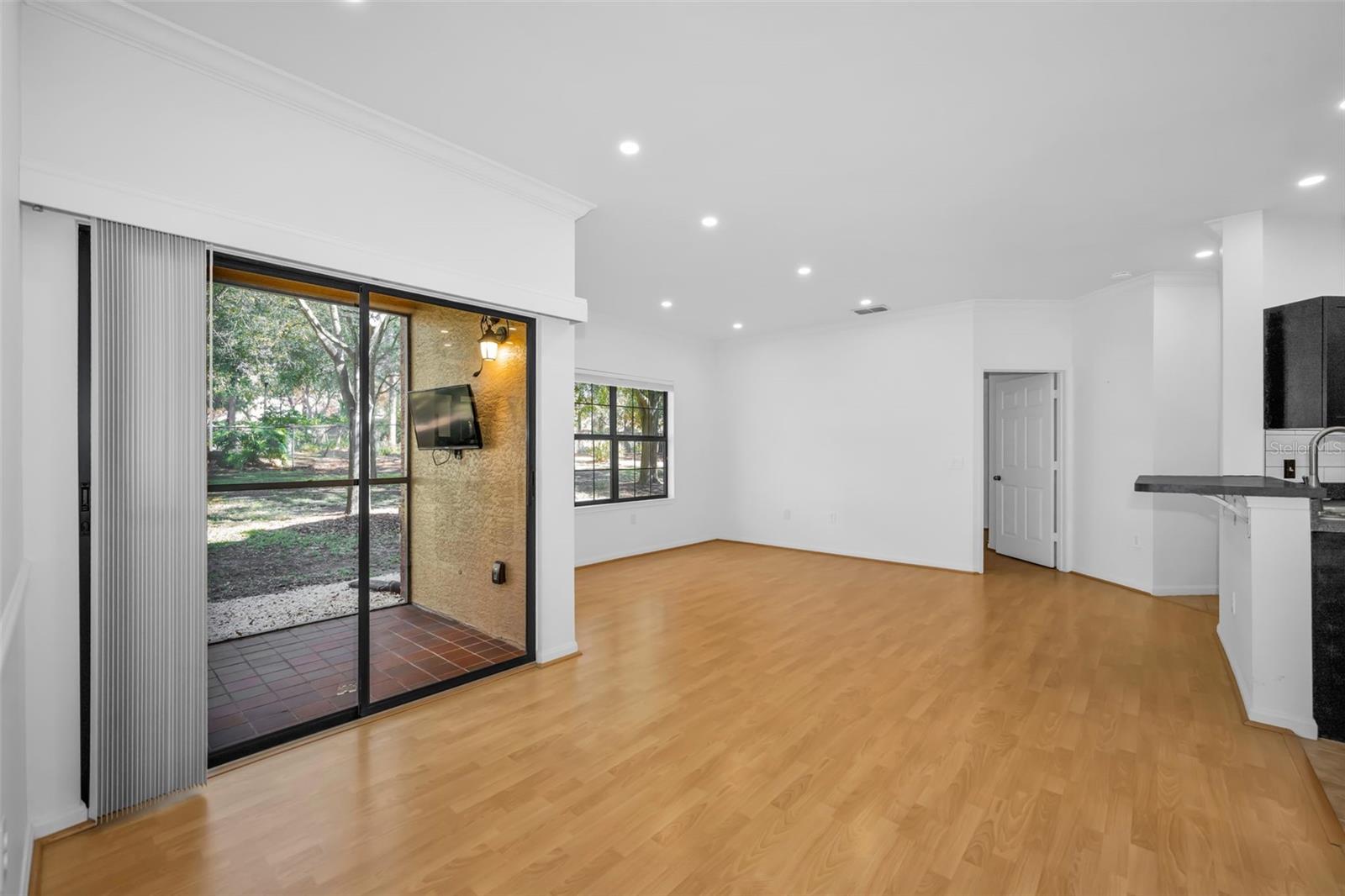 Image 16 of 63 For 2209 Portofino Place 5-2517