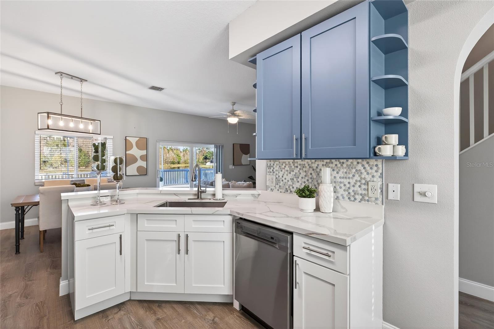 Image 18 of 78 For 25631 Bruford Boulevard