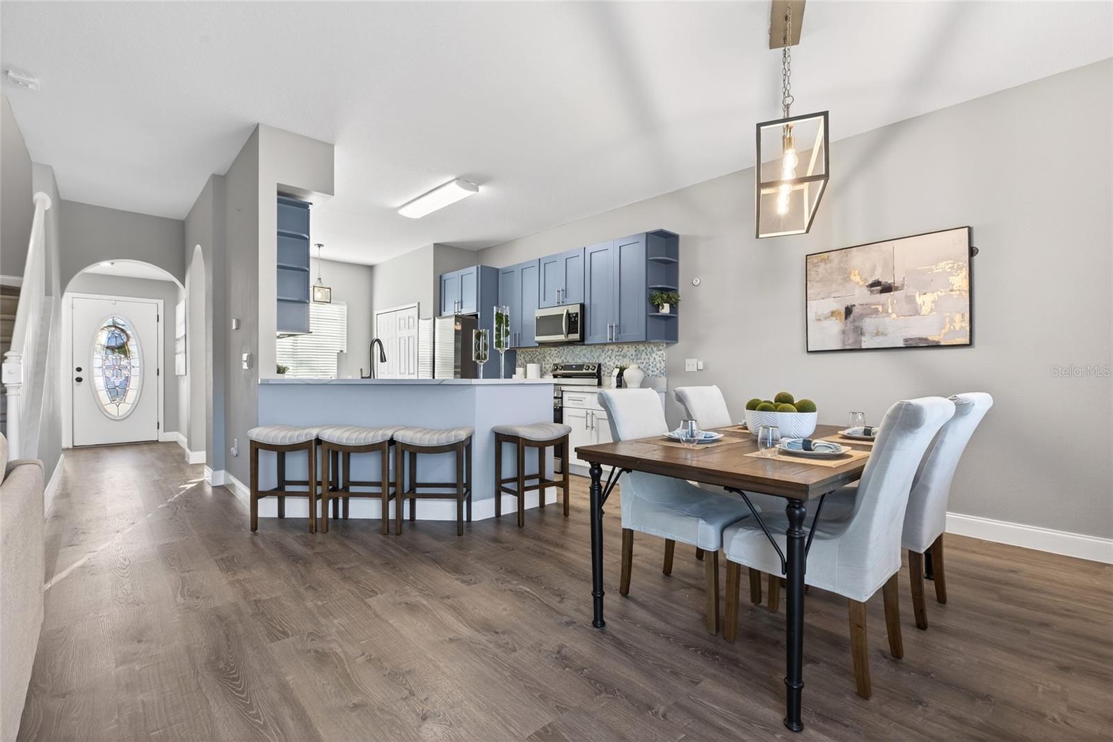 Image 19 of 78 For 25631 Bruford Boulevard