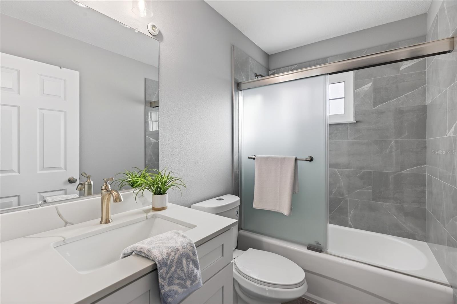 Image 41 of 78 For 25631 Bruford Boulevard