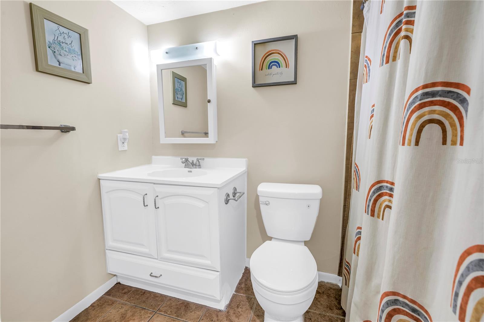 Image 23 of 42 For 6308 Newtown Circle 8b2