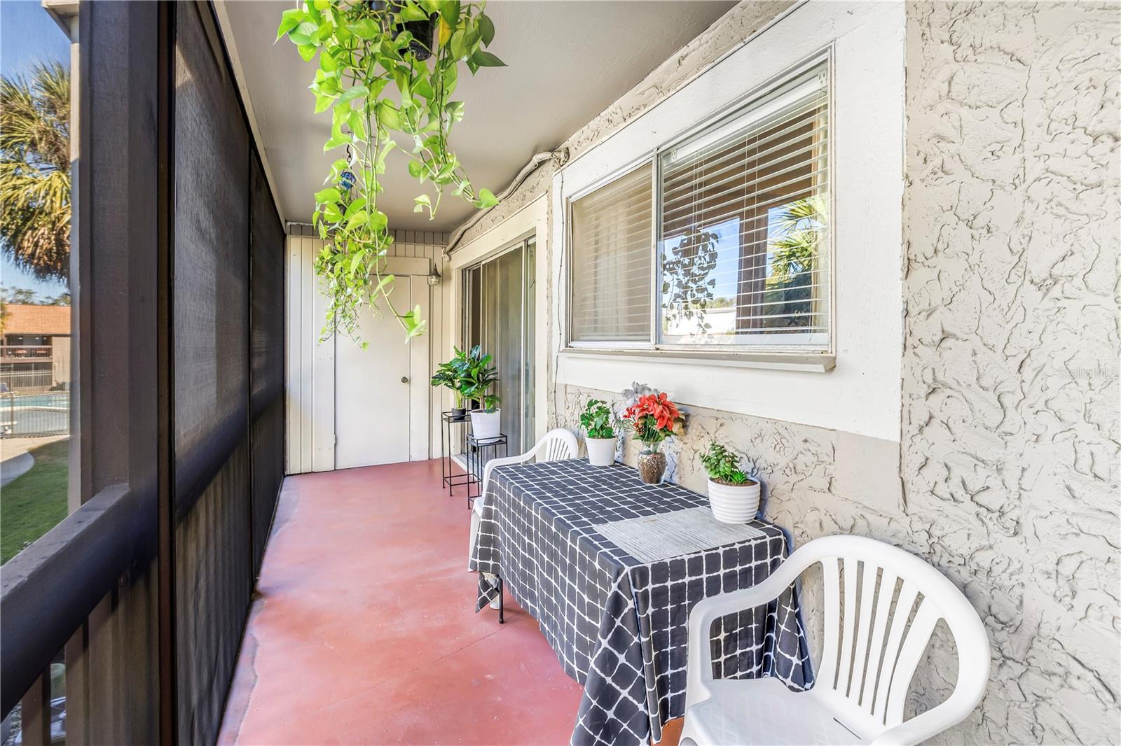 Image 27 of 42 For 6308 Newtown Circle 8b2