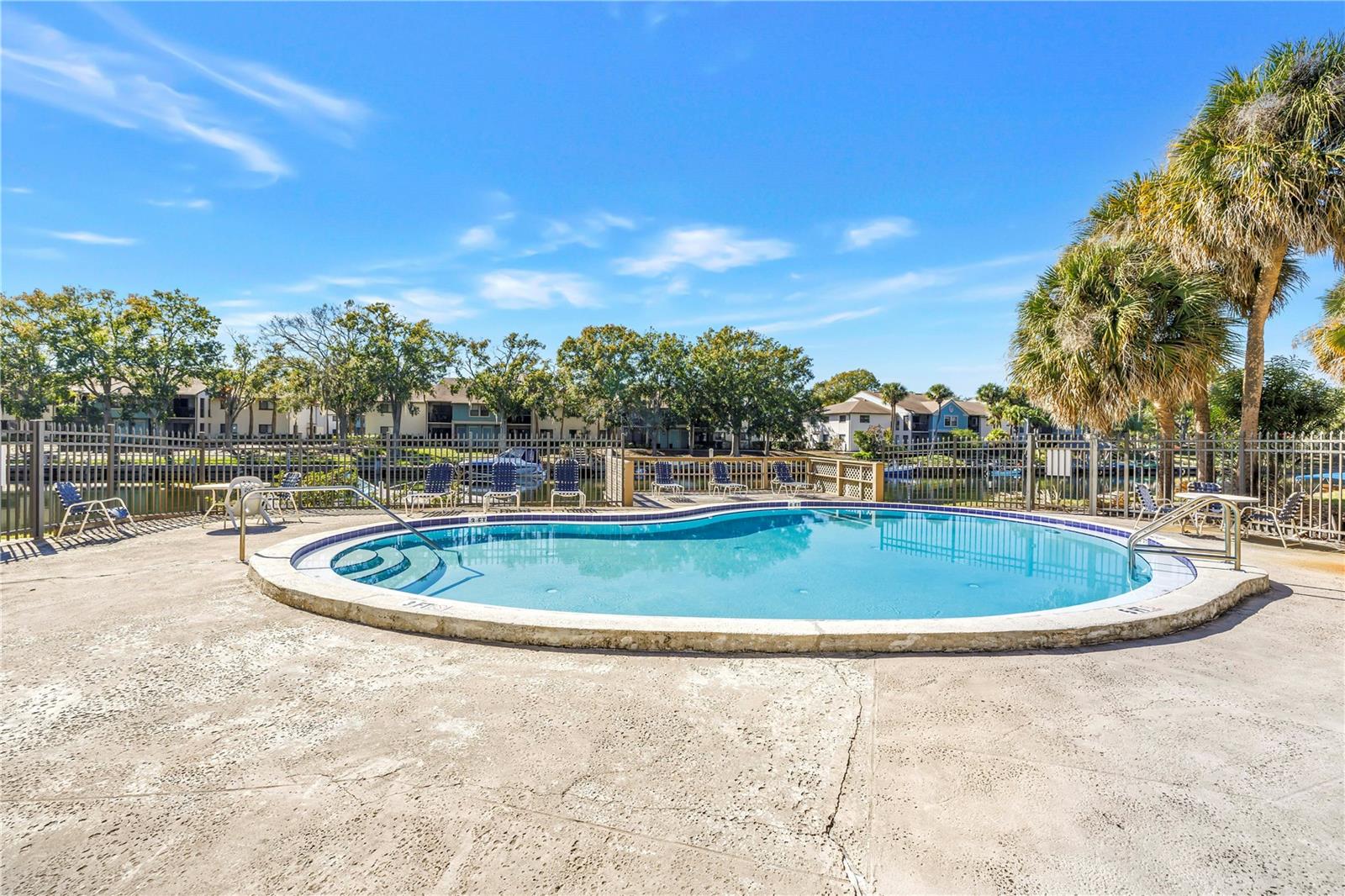 Image 31 of 42 For 6308 Newtown Circle 8b2