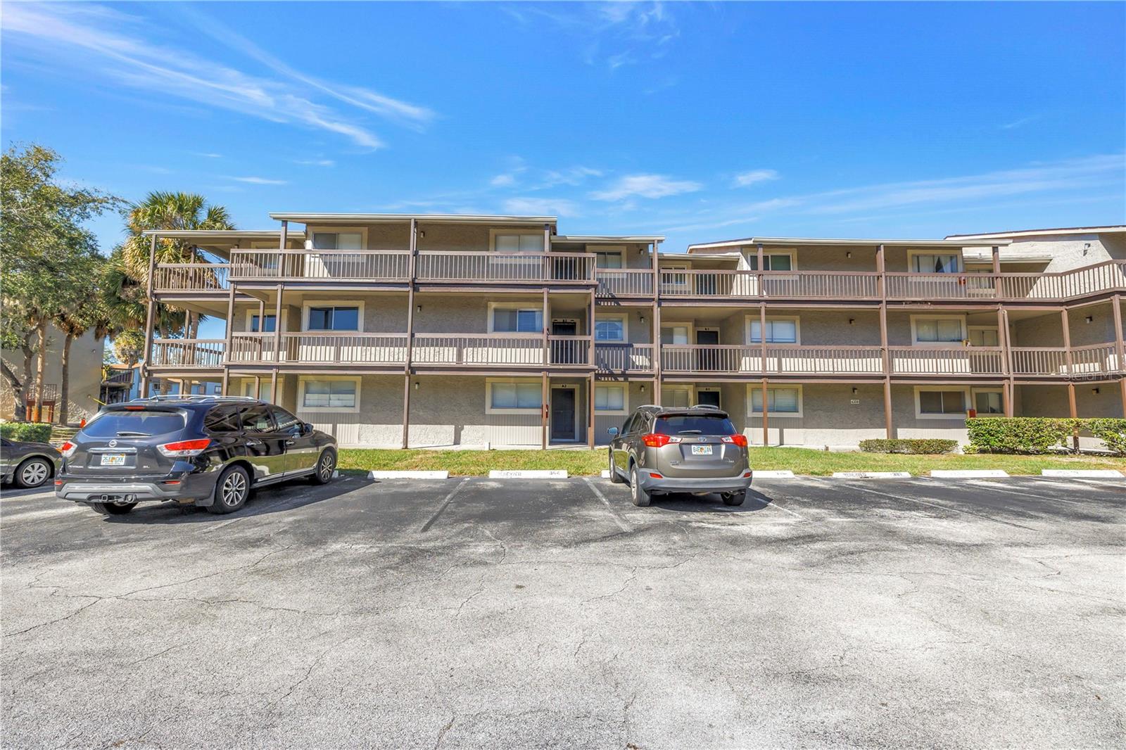 Image 4 of 42 For 6308 Newtown Circle 8b2