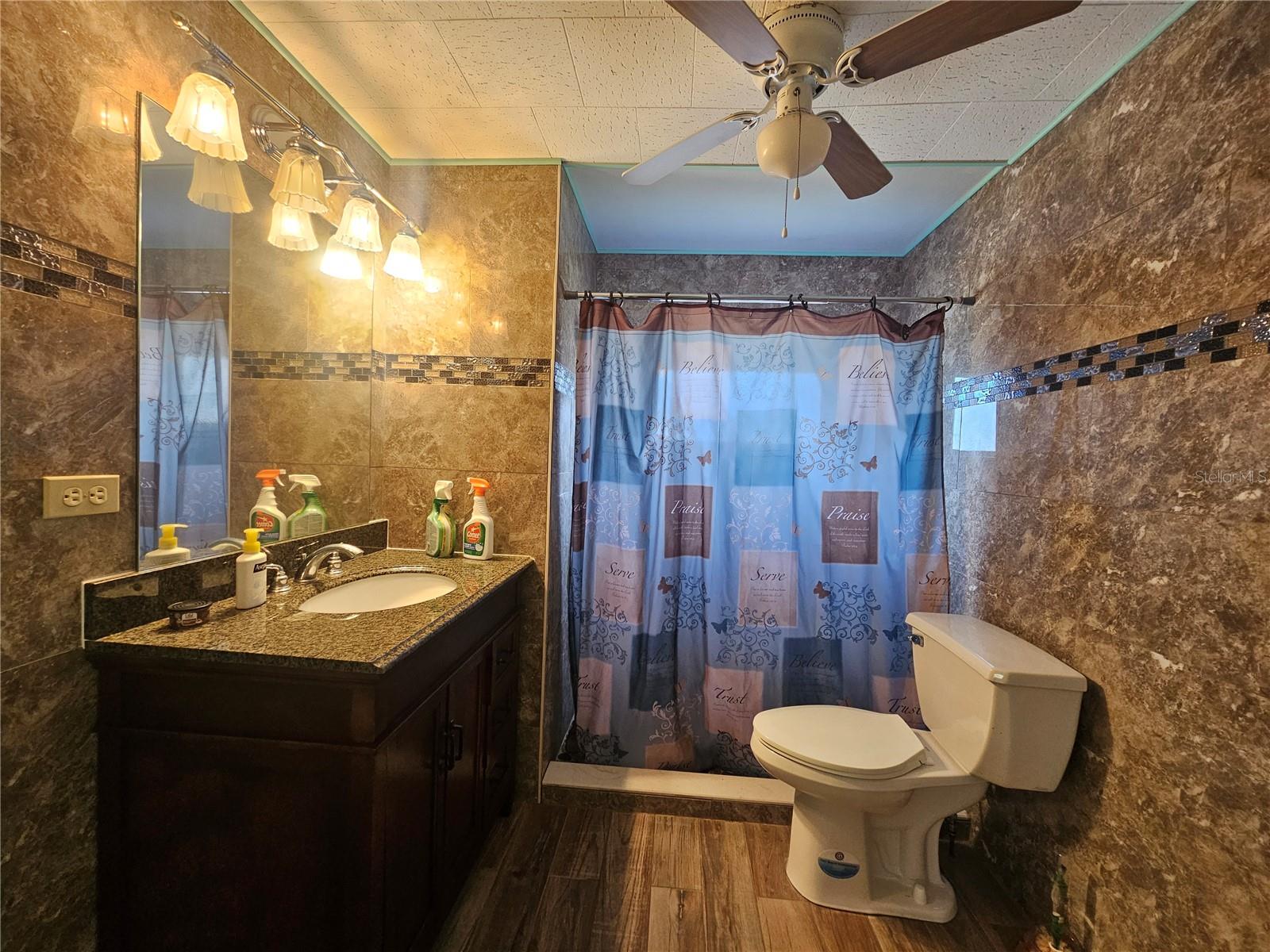 Listing photo id 9 for 18675 Us Highway 19 N 498