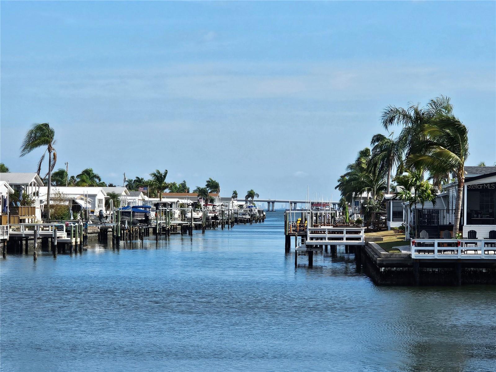 Listing photo id 24 for 18675 Us Highway 19 N 498