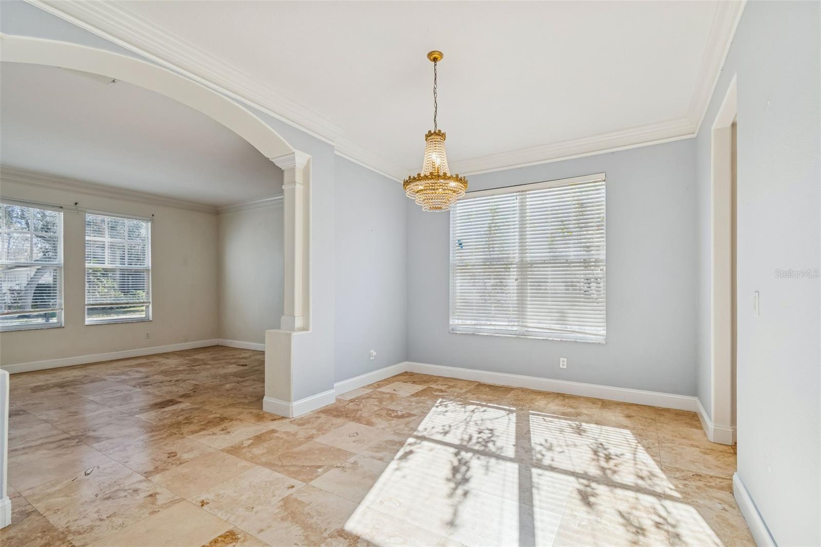 Image 11 of 78 For 1828 Longview Lane