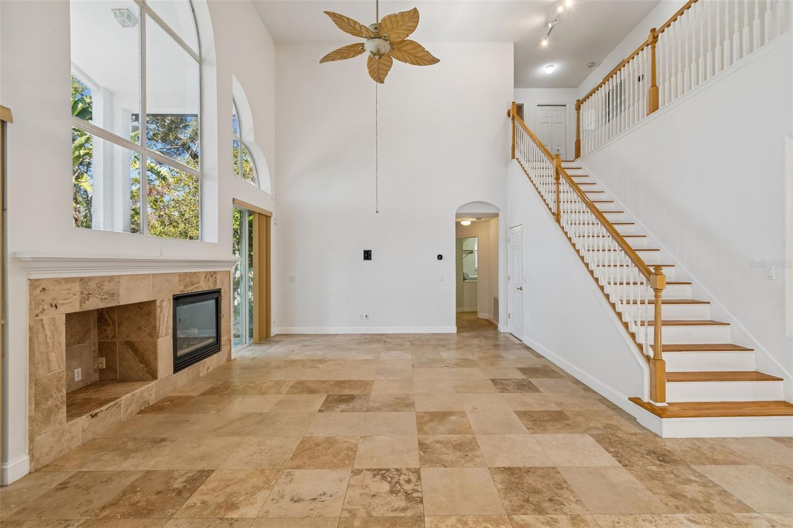 Image 25 of 78 For 1828 Longview Lane