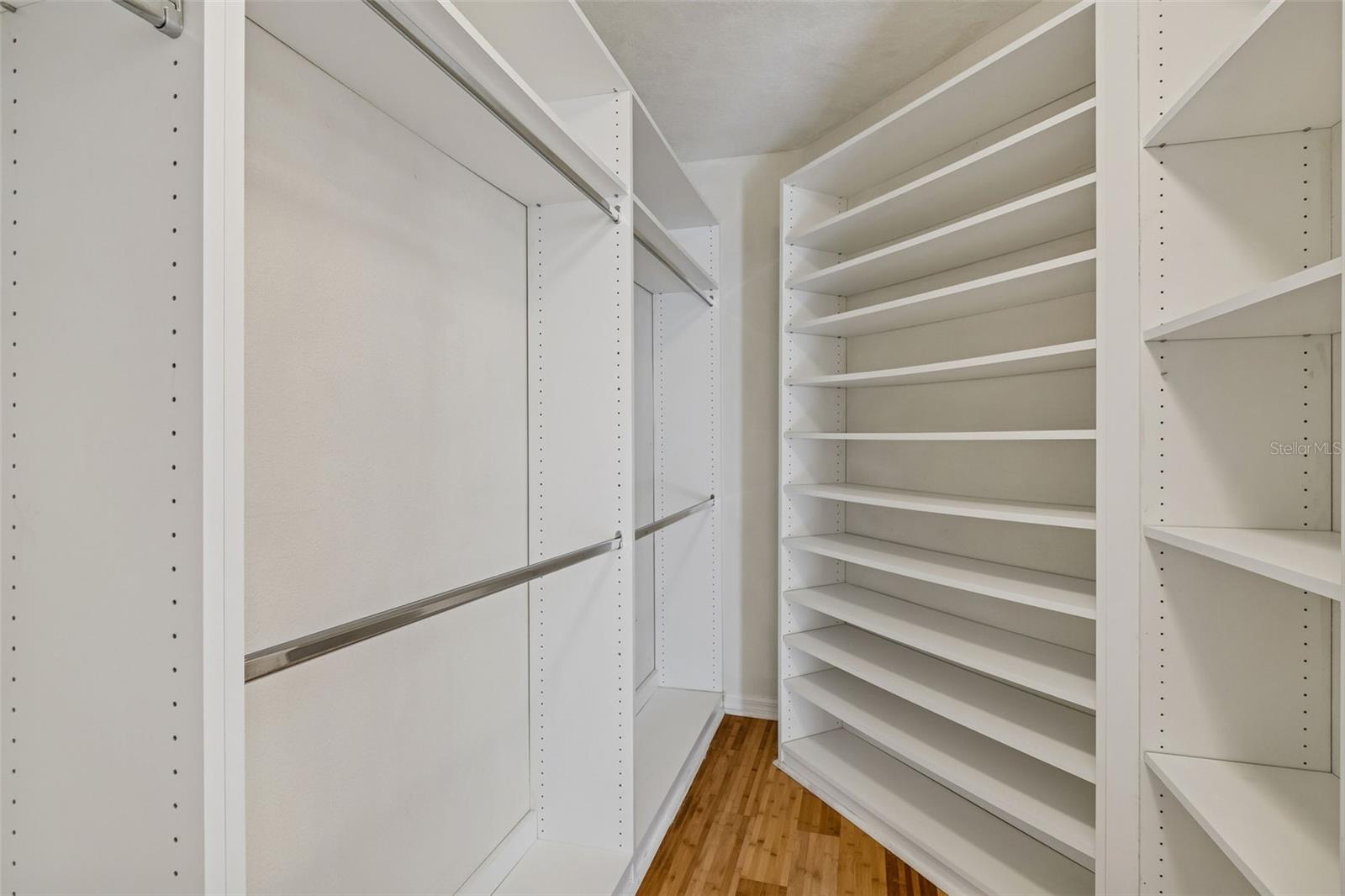 Image 43 of 78 For 1828 Longview Lane