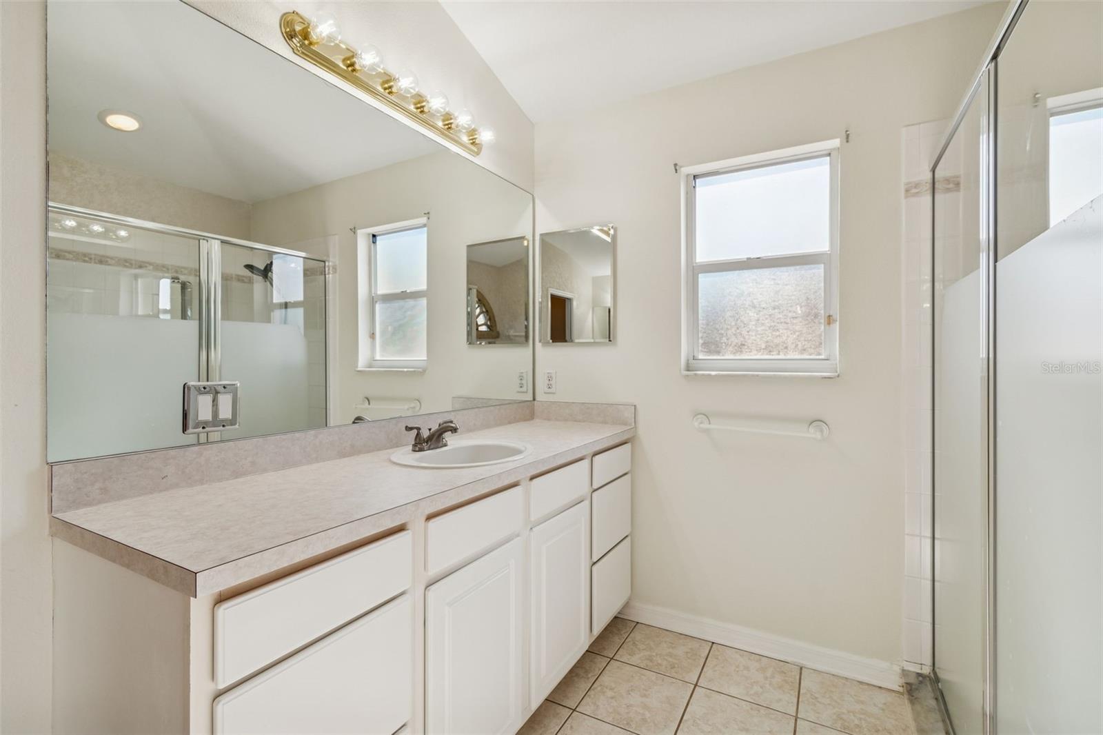 Image 46 of 78 For 1828 Longview Lane