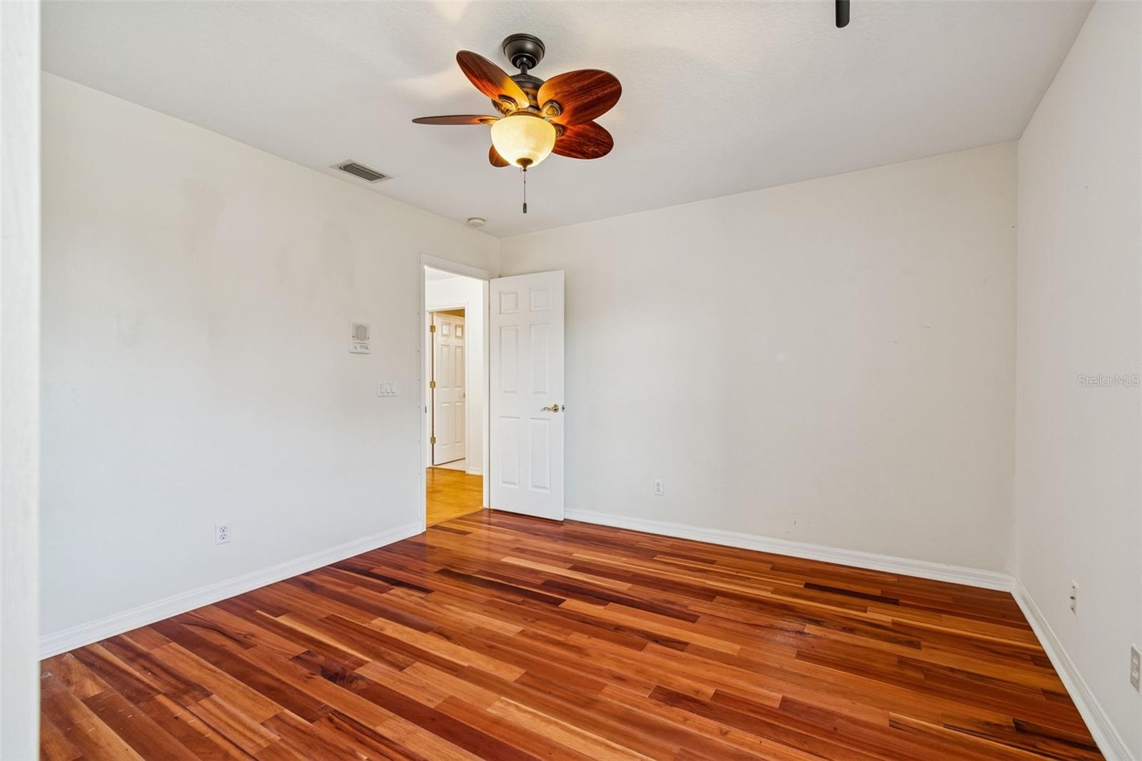 Image 51 of 78 For 1828 Longview Lane