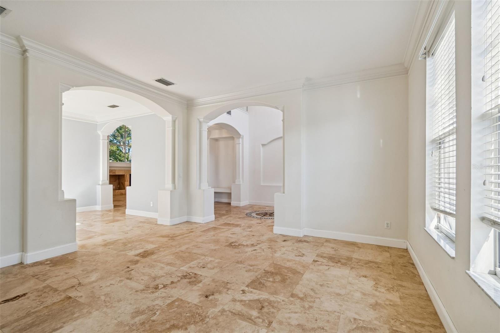 Image 8 of 78 For 1828 Longview Lane