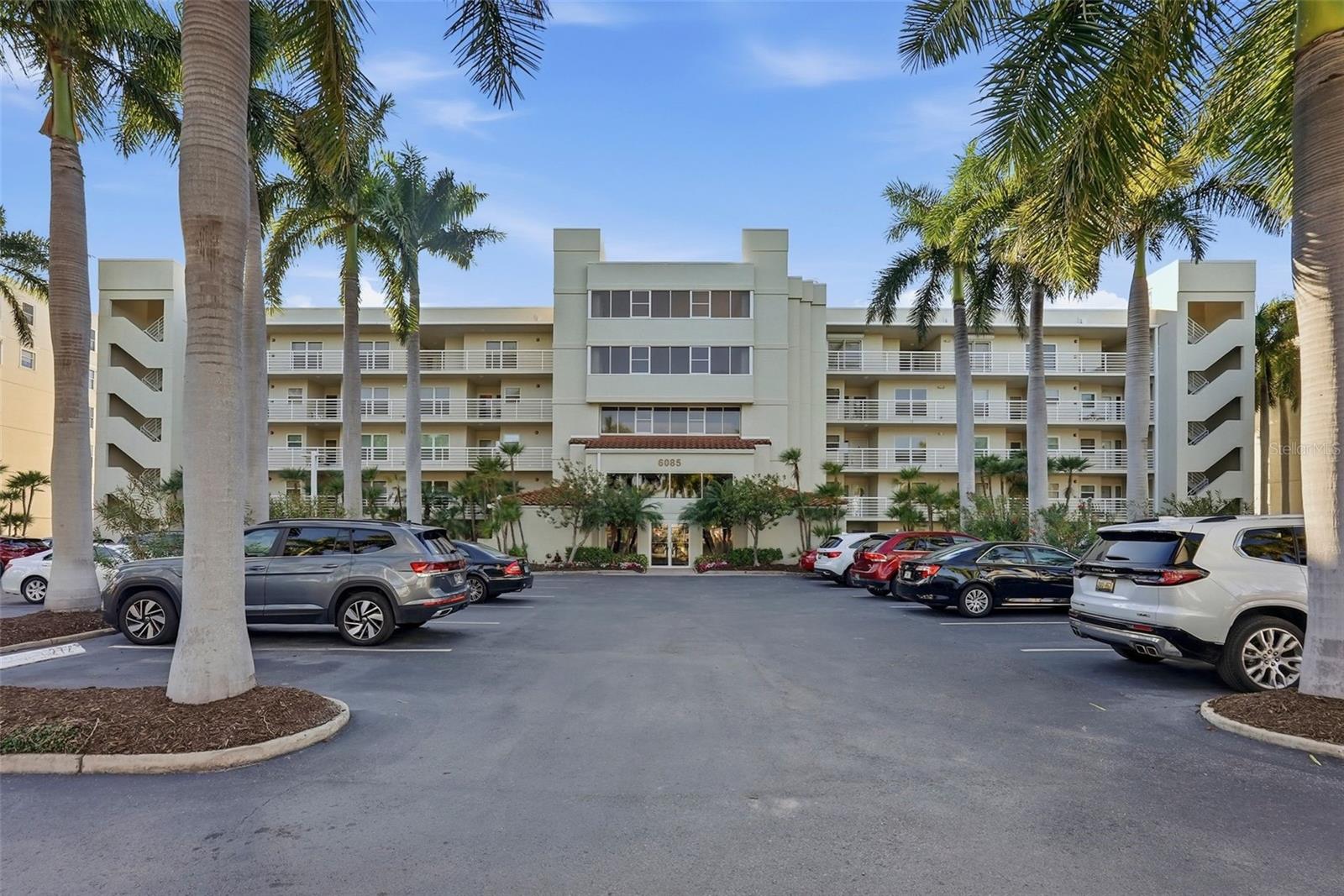 Image 50 of 54 For 6085 Bahia Del Mar Circle 268