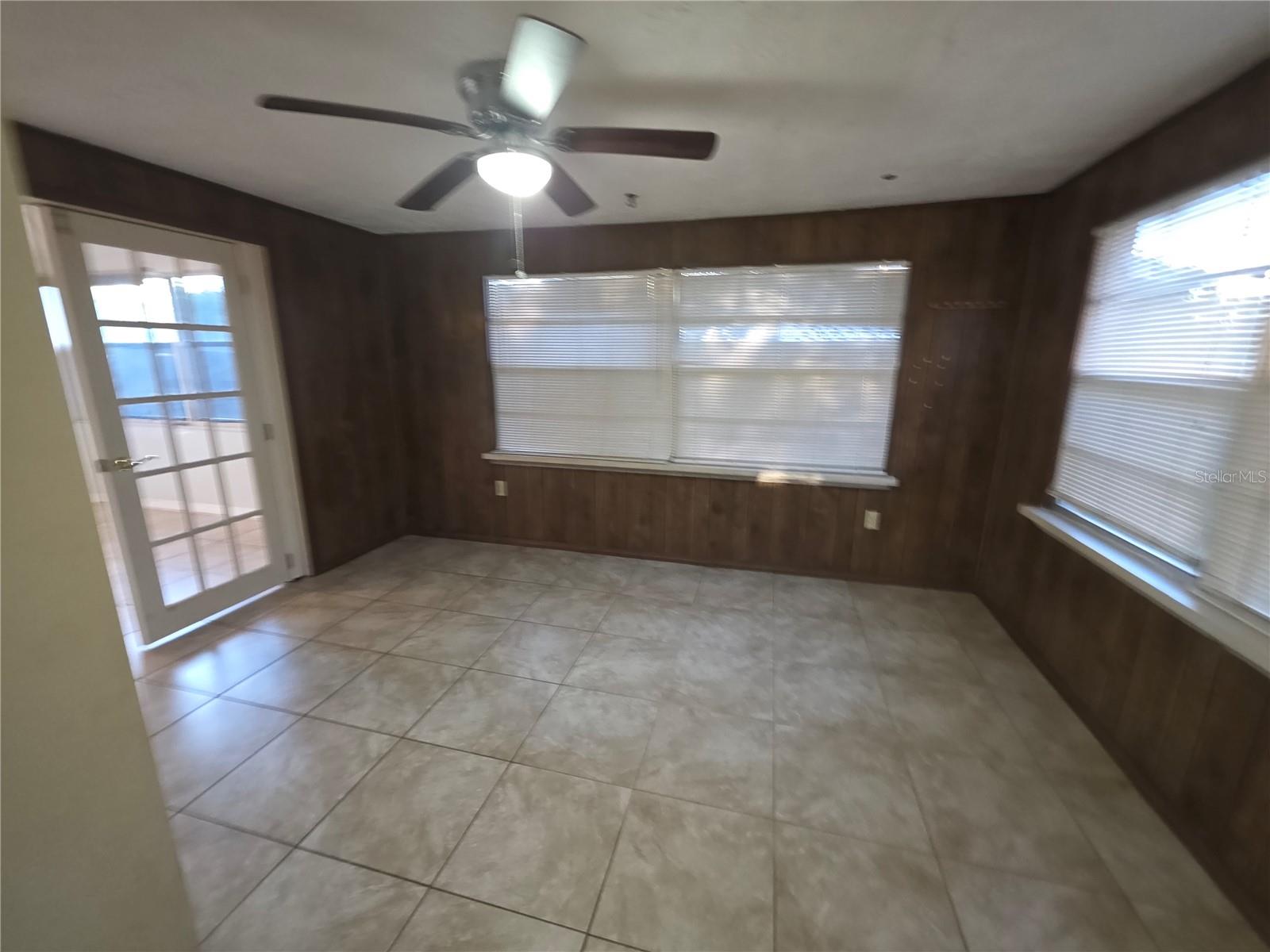 Image 18 of 24 For 3431 Overland Drive