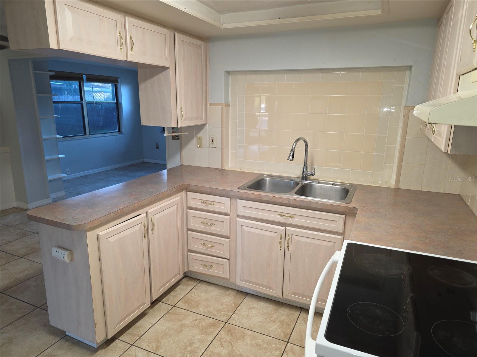 Image 7 of 24 For 3431 Overland Drive