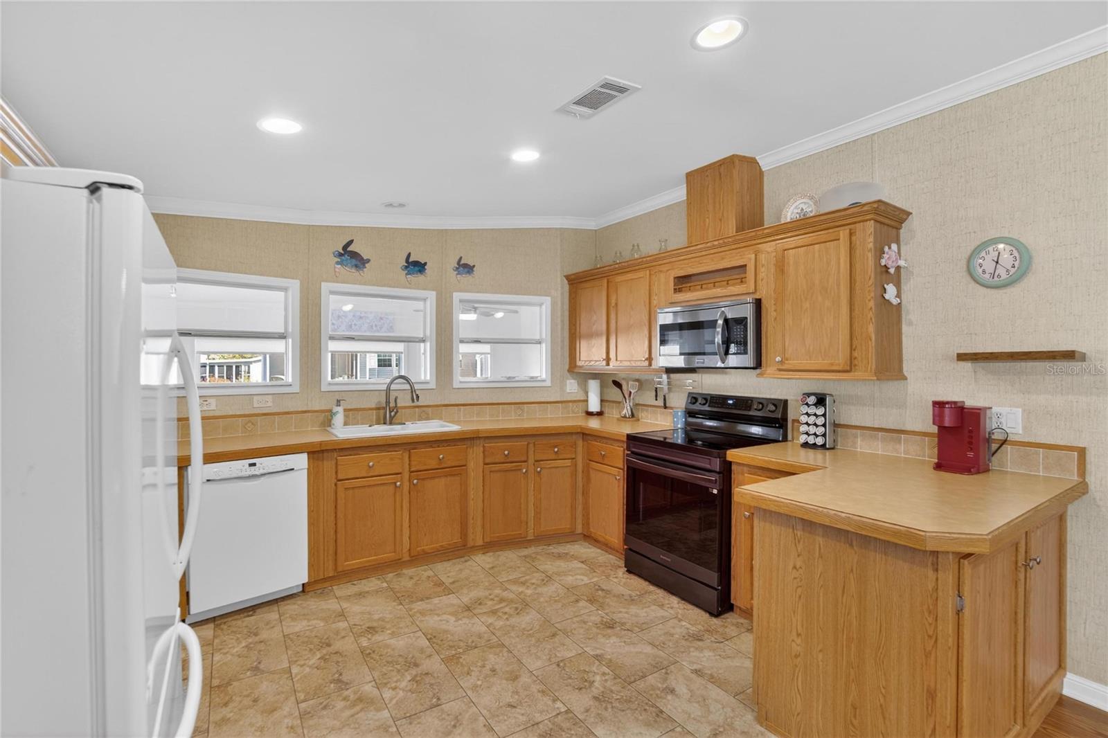 Image 19 of 58 For 37526 Rio Lane