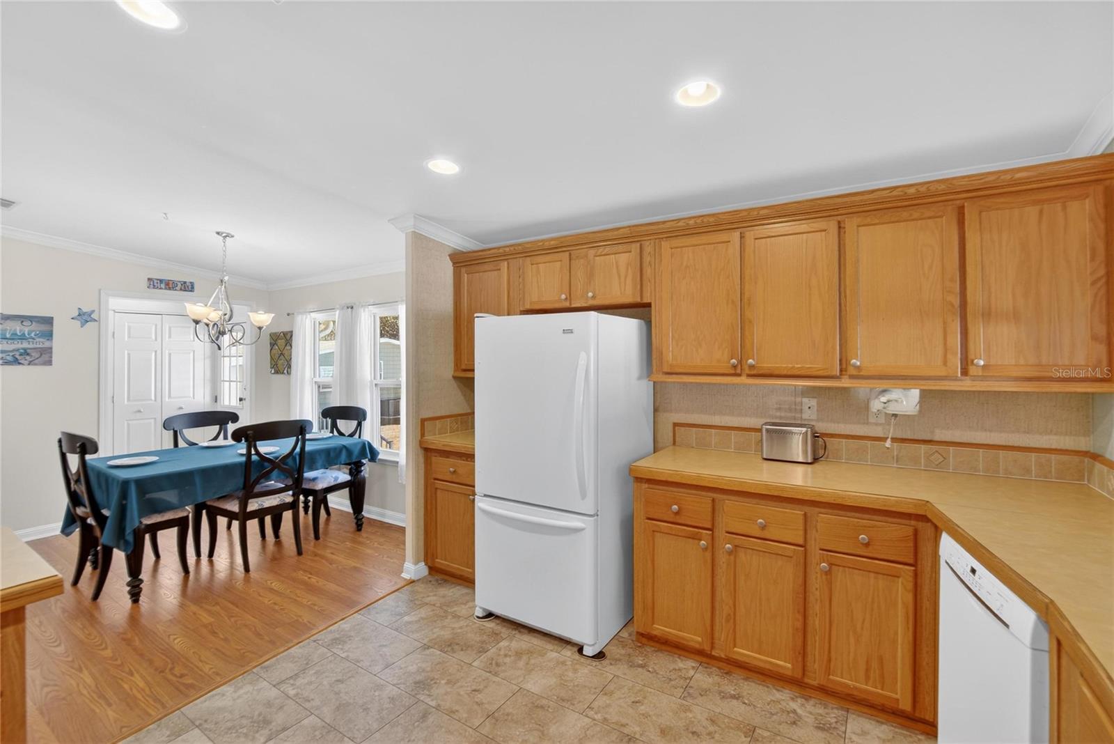 Image 21 of 58 For 37526 Rio Lane