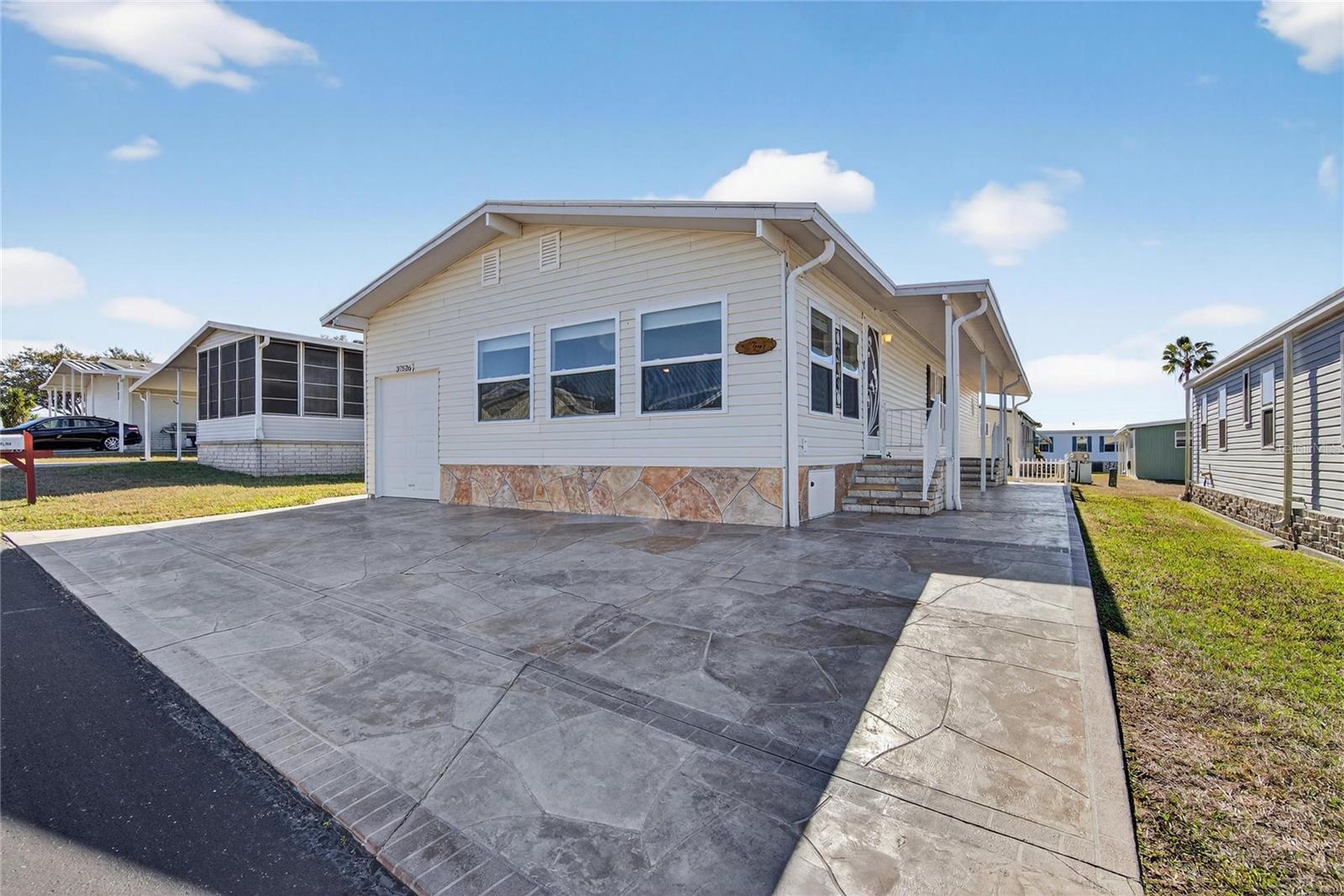 Image 3 of 58 For 37526 Rio Lane