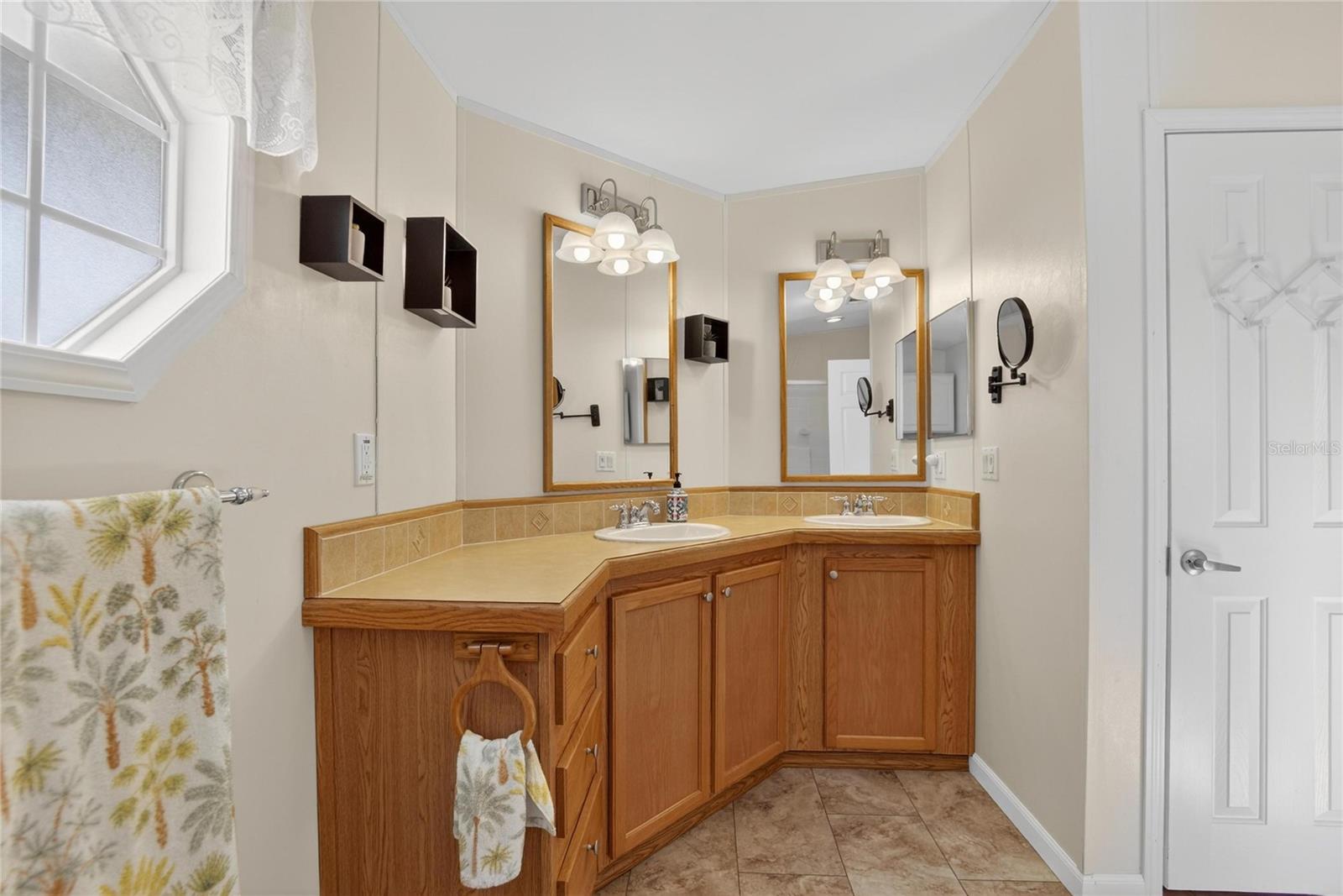 Image 37 of 58 For 37526 Rio Lane