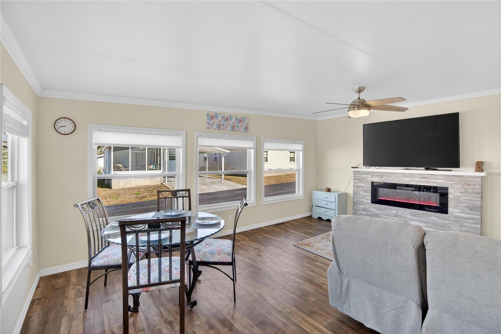 Image 8 of 58 For 37526 Rio Lane