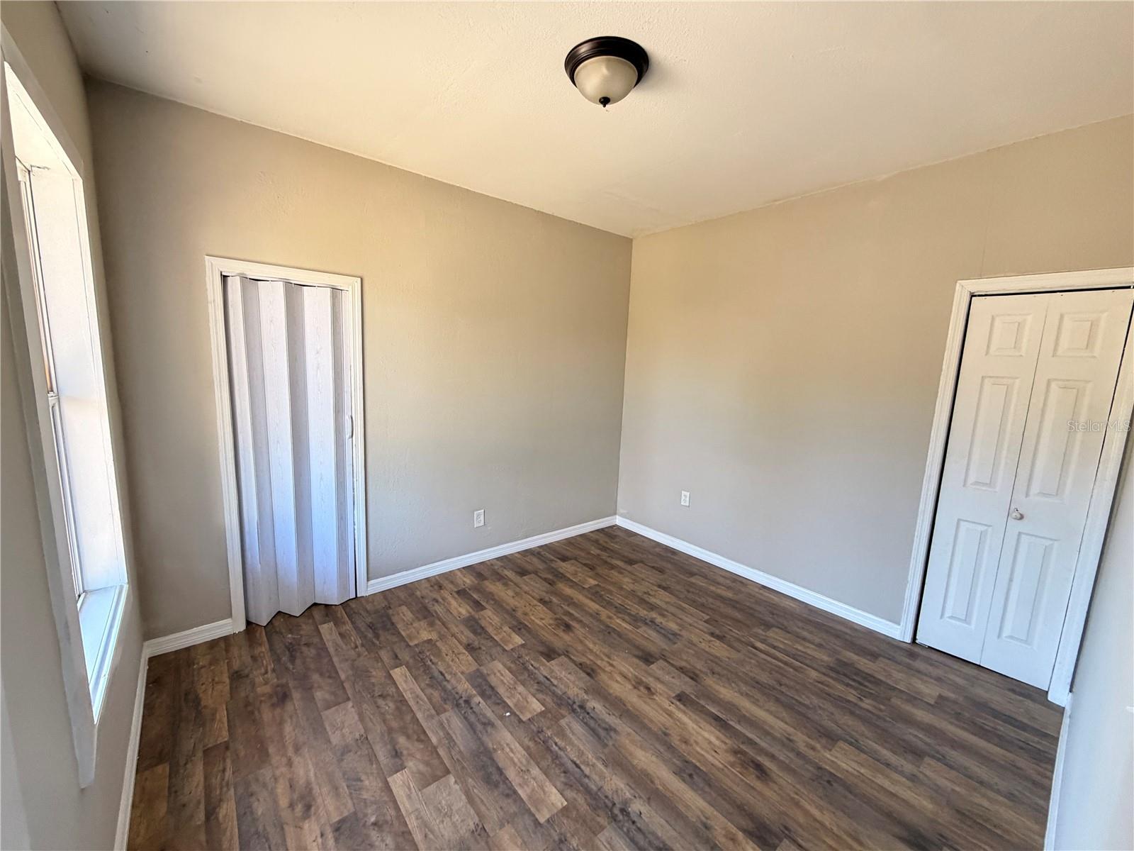 Image 11 of 37 For 1001 1st Street