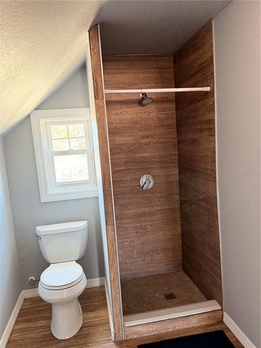 Image 28 of 37 For 1001 1st Street