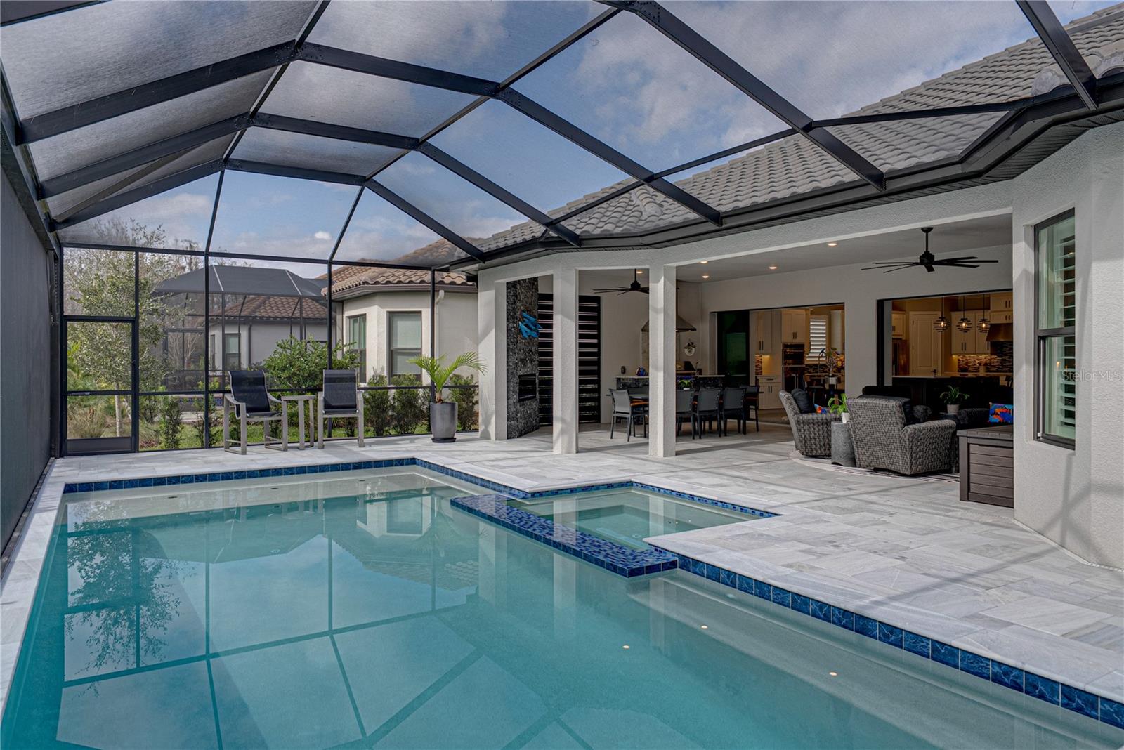 Image 43 of 79 For 4920 Freccia Loop