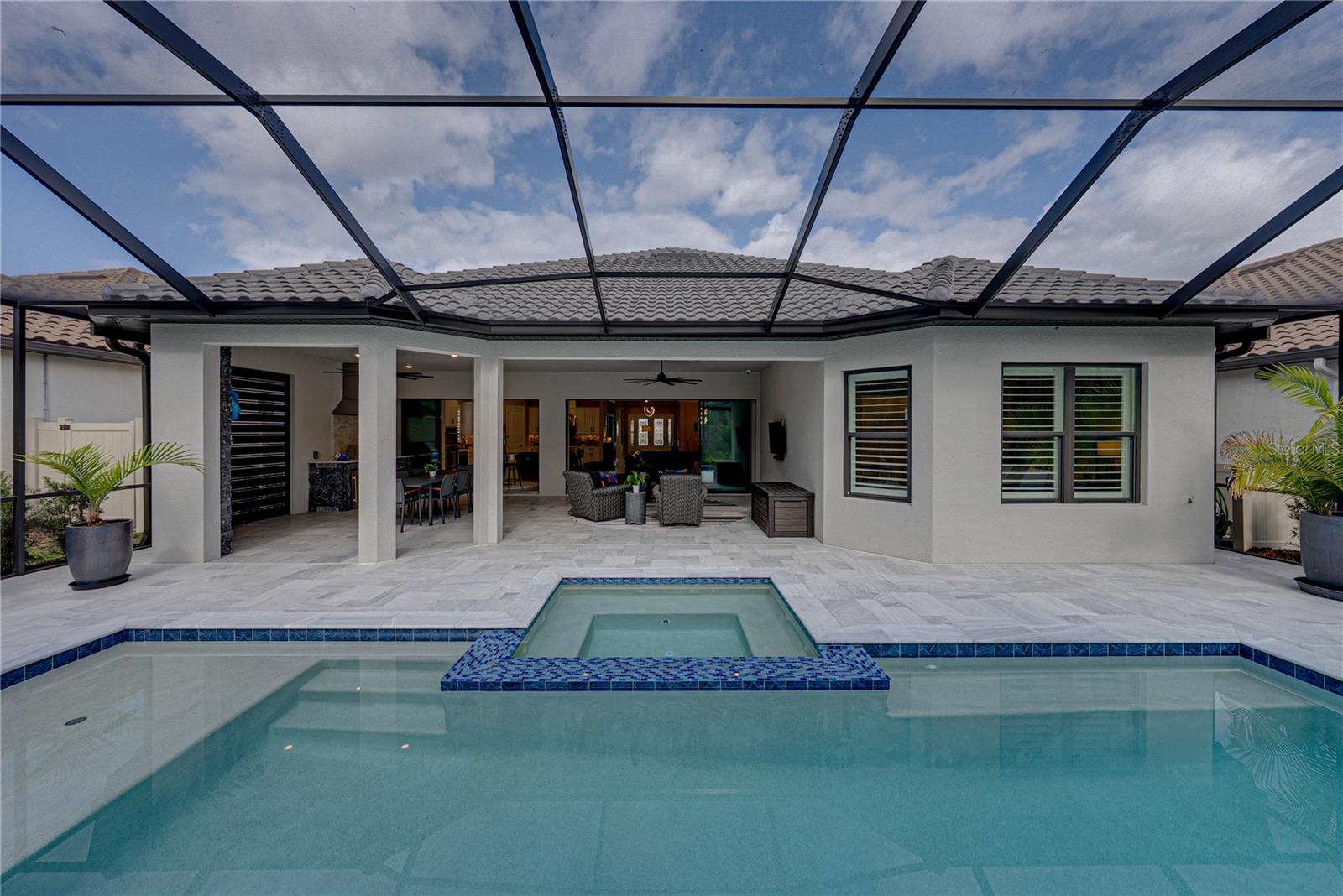 Image 44 of 79 For 4920 Freccia Loop