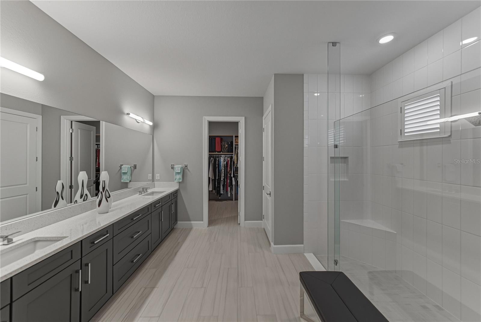 Image 57 of 79 For 4920 Freccia Loop