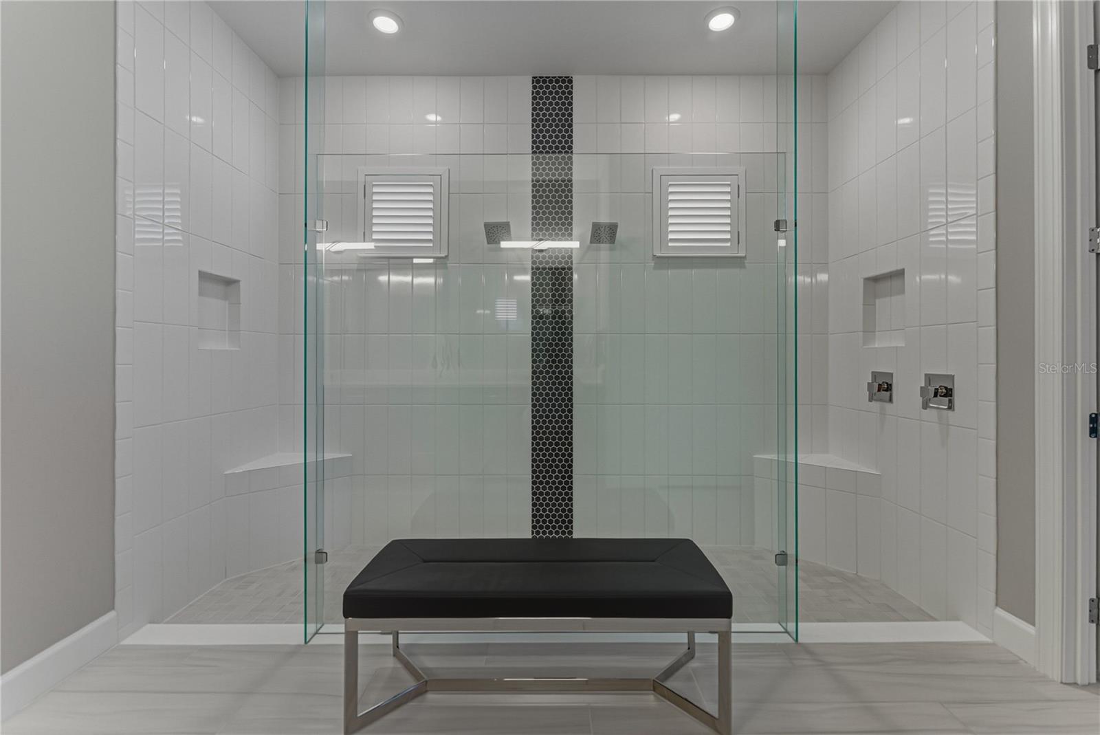 Image 63 of 79 For 4920 Freccia Loop