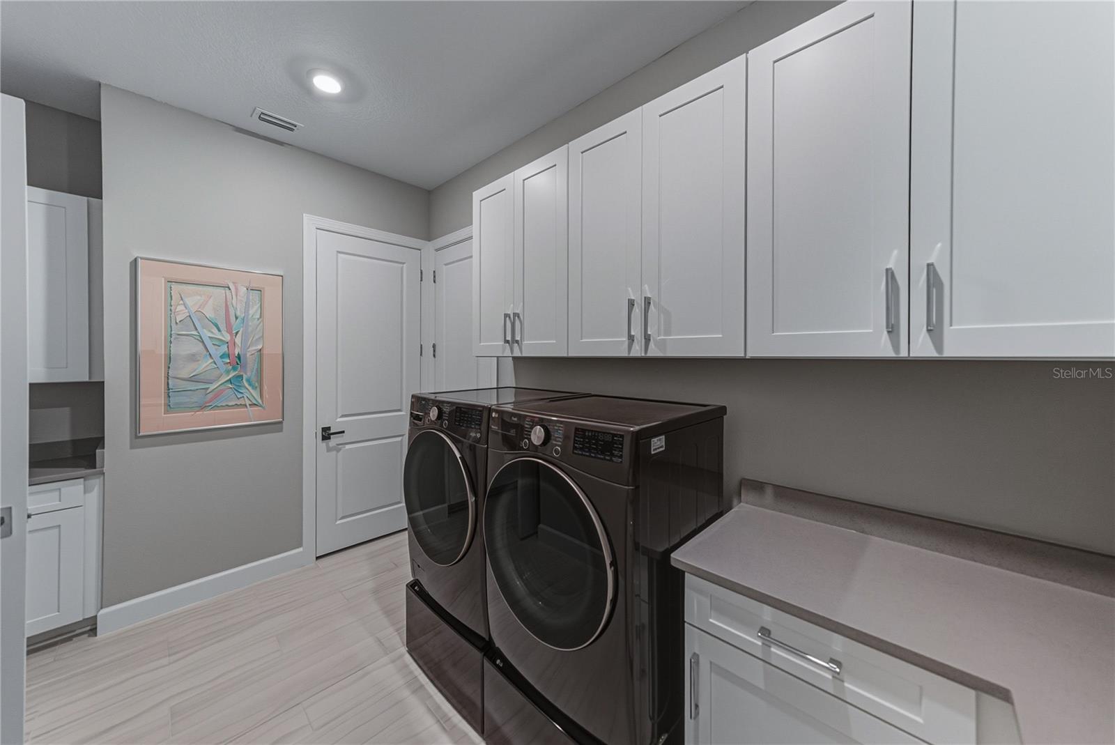 Image 73 of 79 For 4920 Freccia Loop