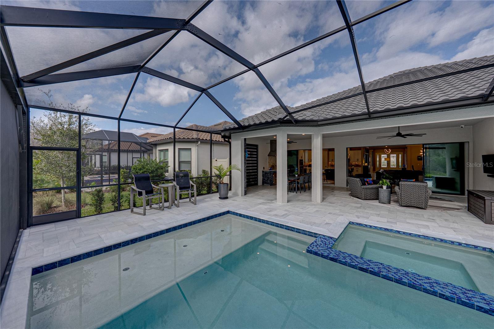 Image 78 of 79 For 4920 Freccia Loop