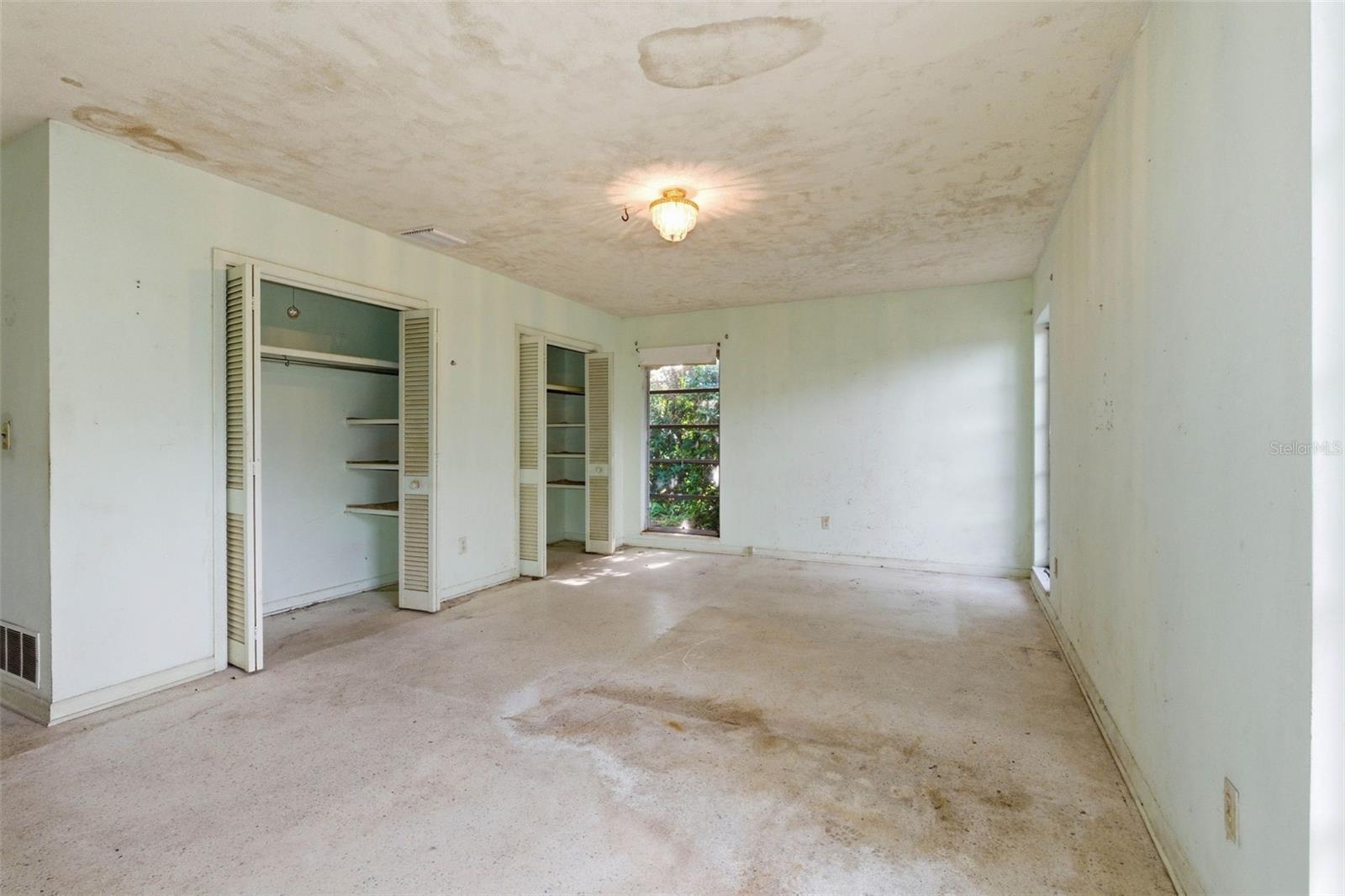 Image 26 of 42 For 2310 Harrison Drive