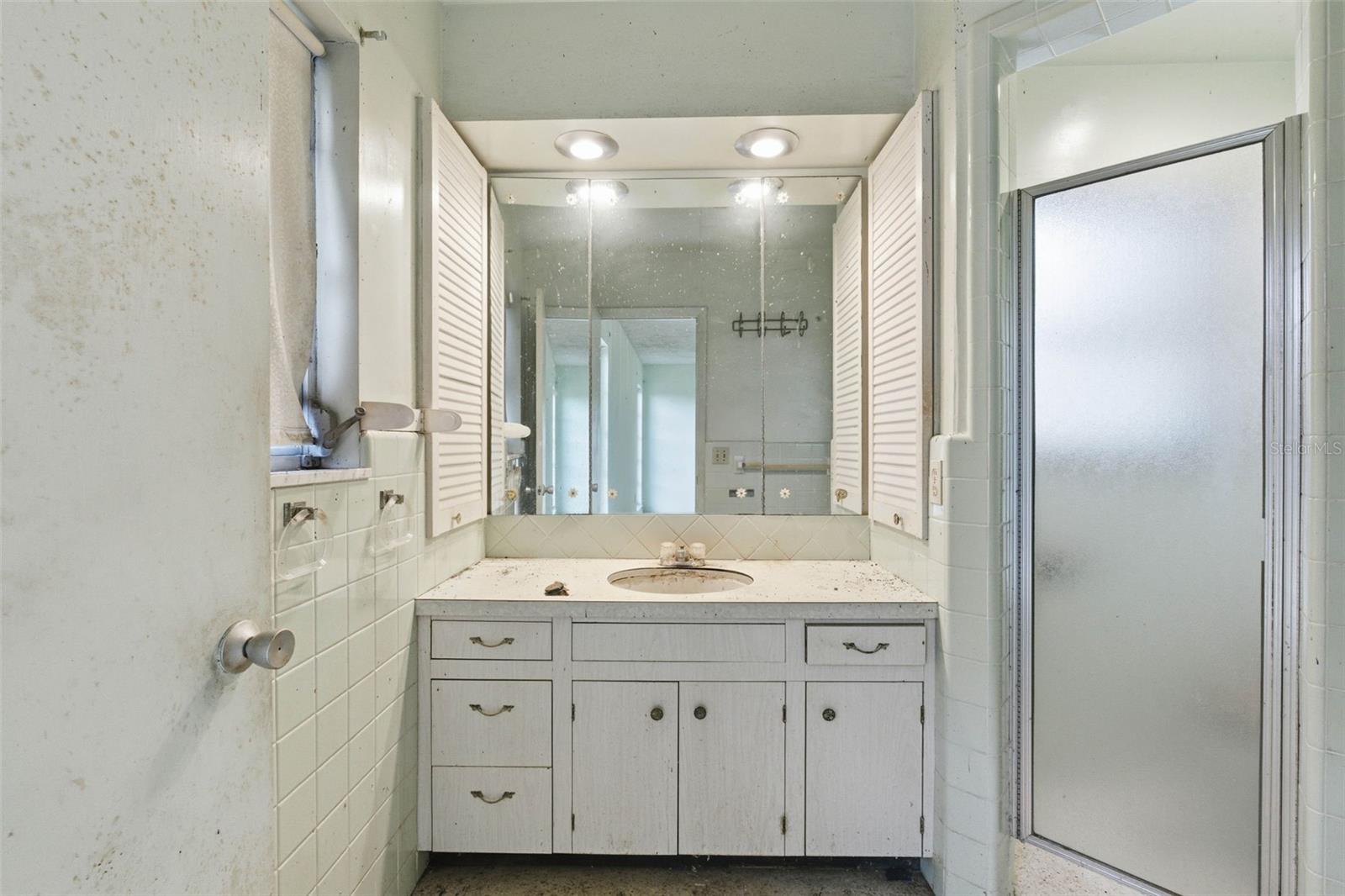 Image 29 of 42 For 2310 Harrison Drive