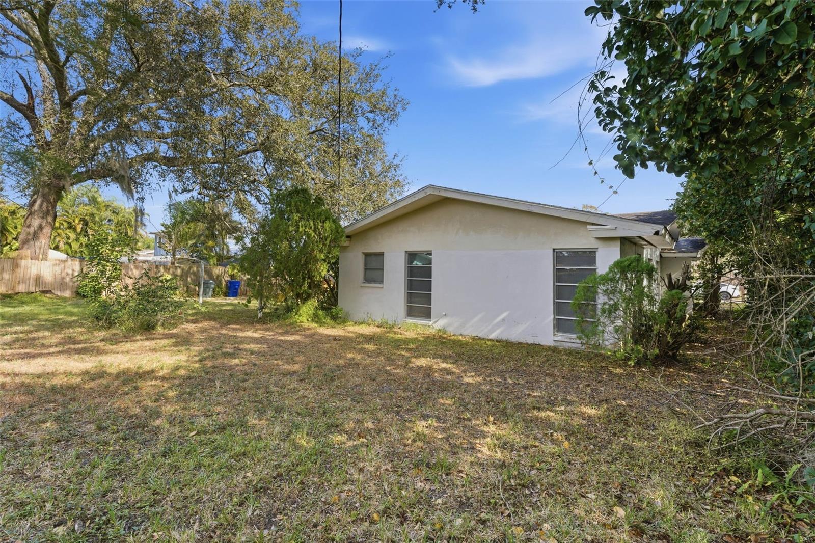 Image 7 of 42 For 2310 Harrison Drive