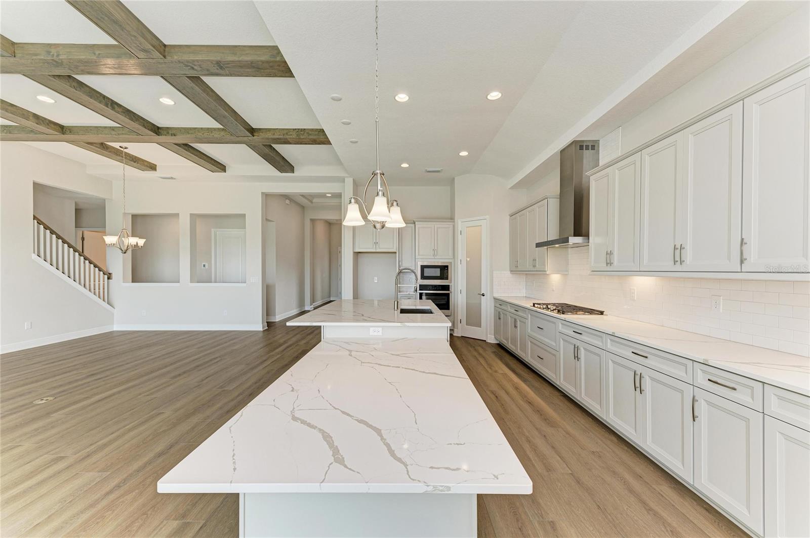 Image 14 of 38 For 10211 Longmeadow Avenue