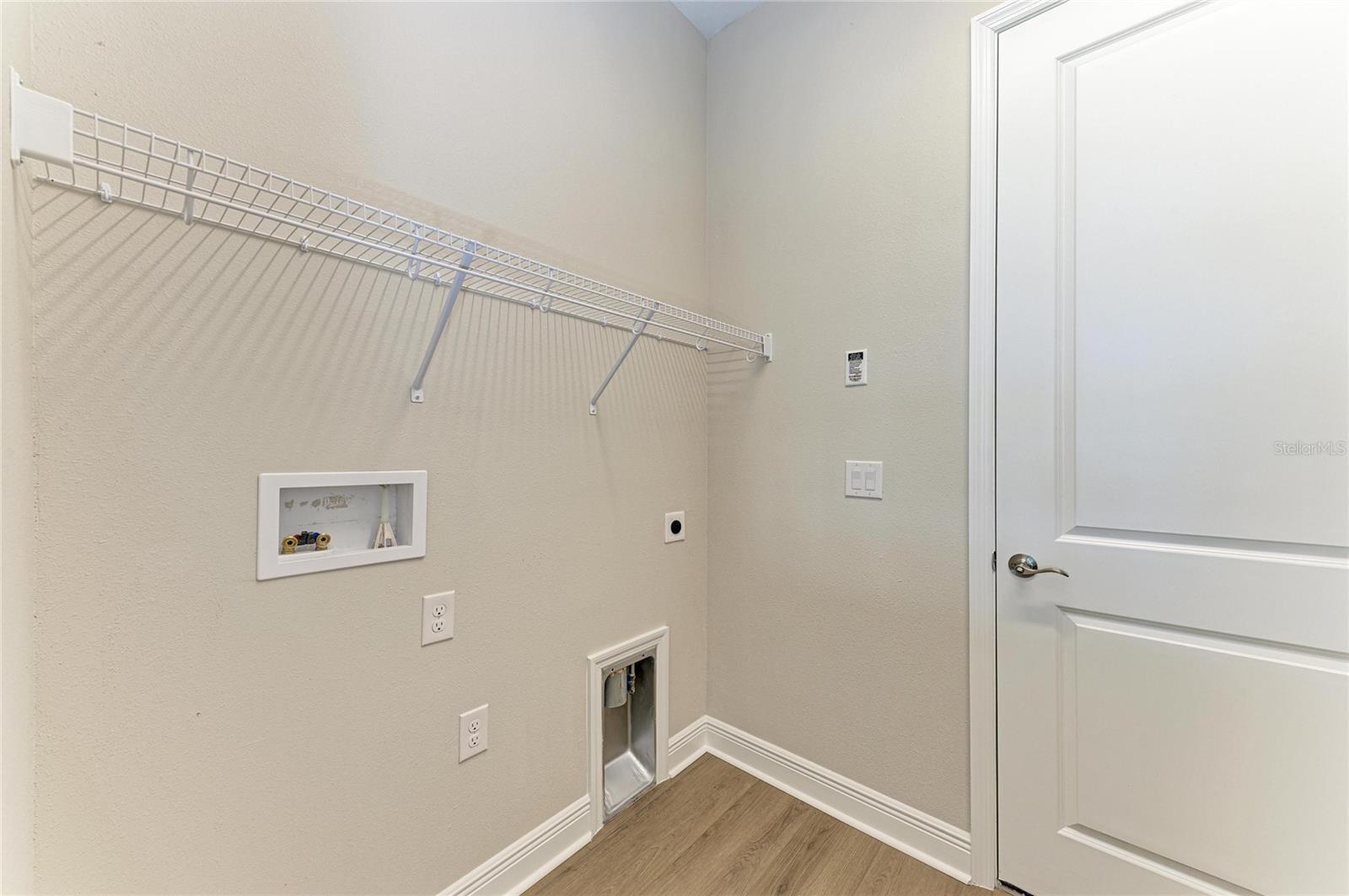 Image 35 of 38 For 10211 Longmeadow Avenue