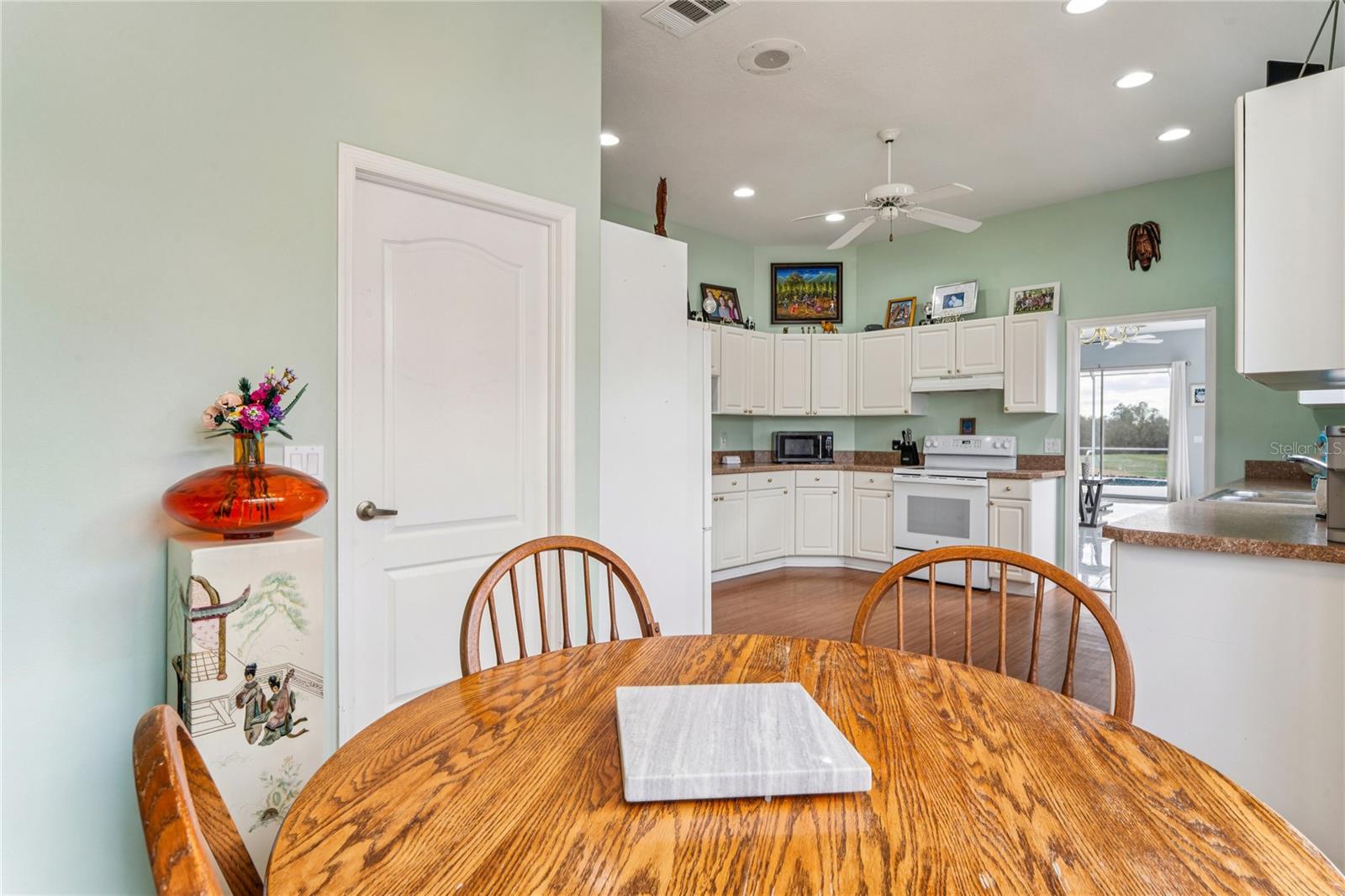 Image 23 of 76 For 6 Deerwood Drive