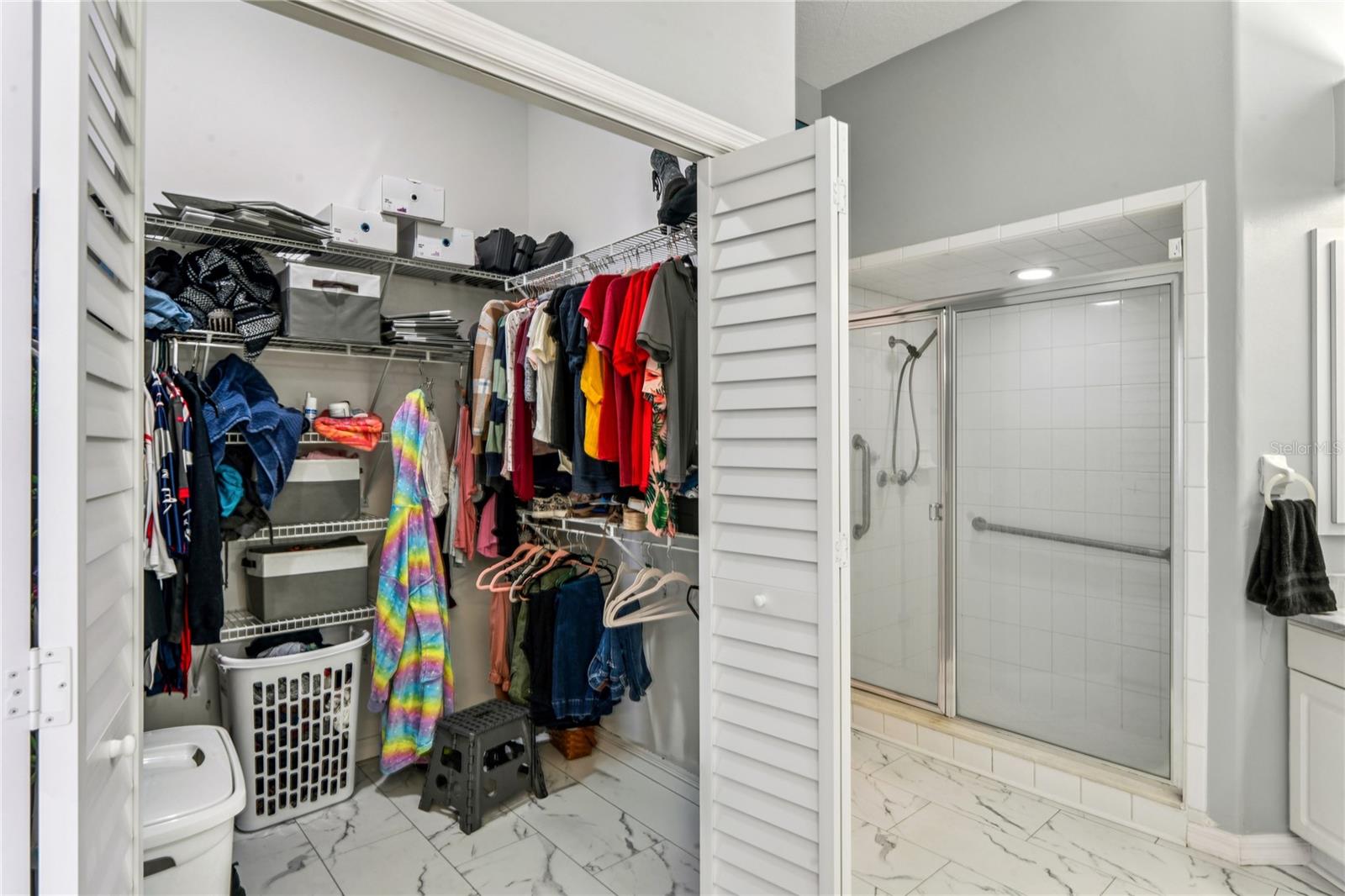 Image 33 of 76 For 6 Deerwood Drive