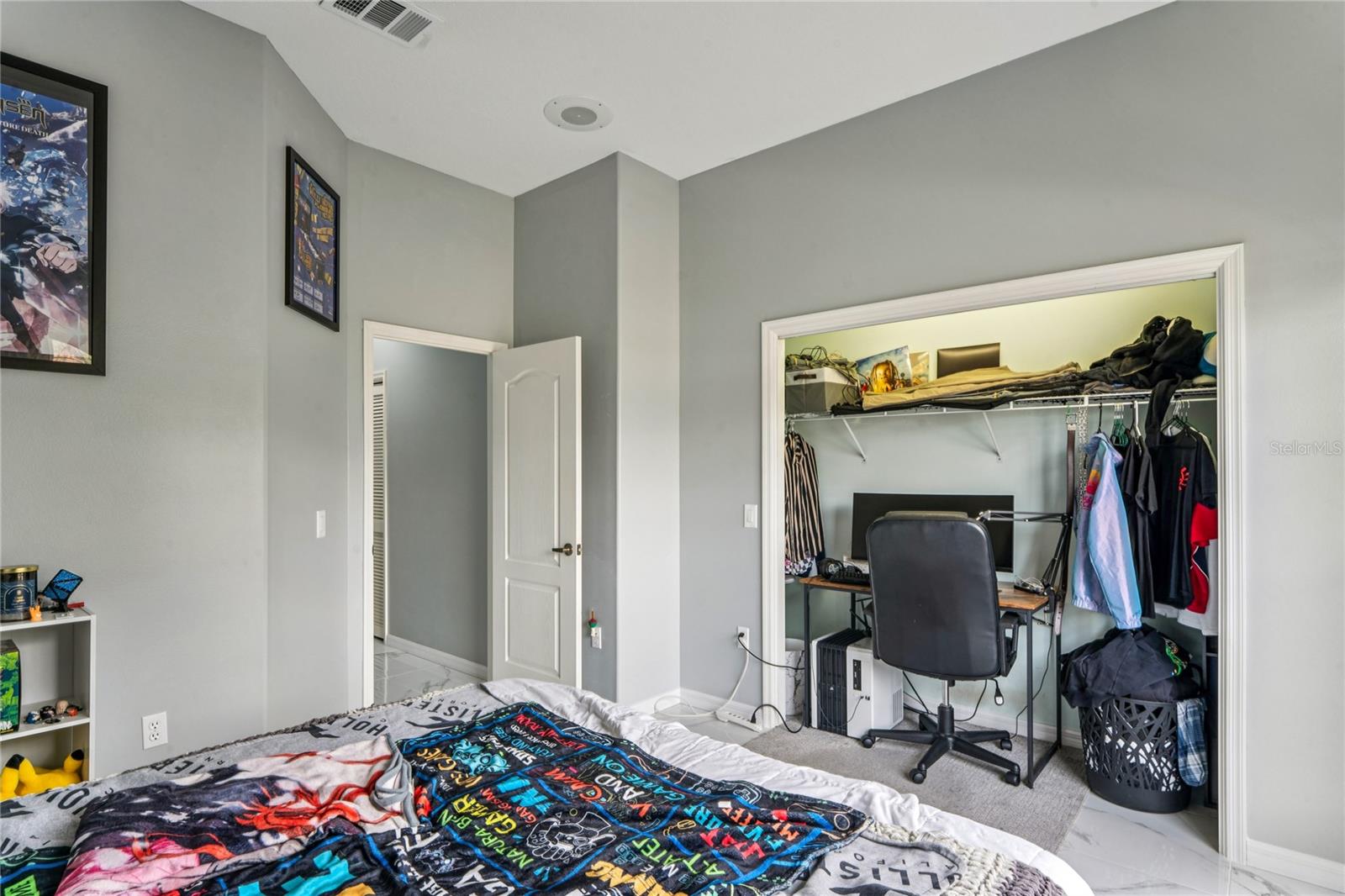 Image 40 of 76 For 6 Deerwood Drive