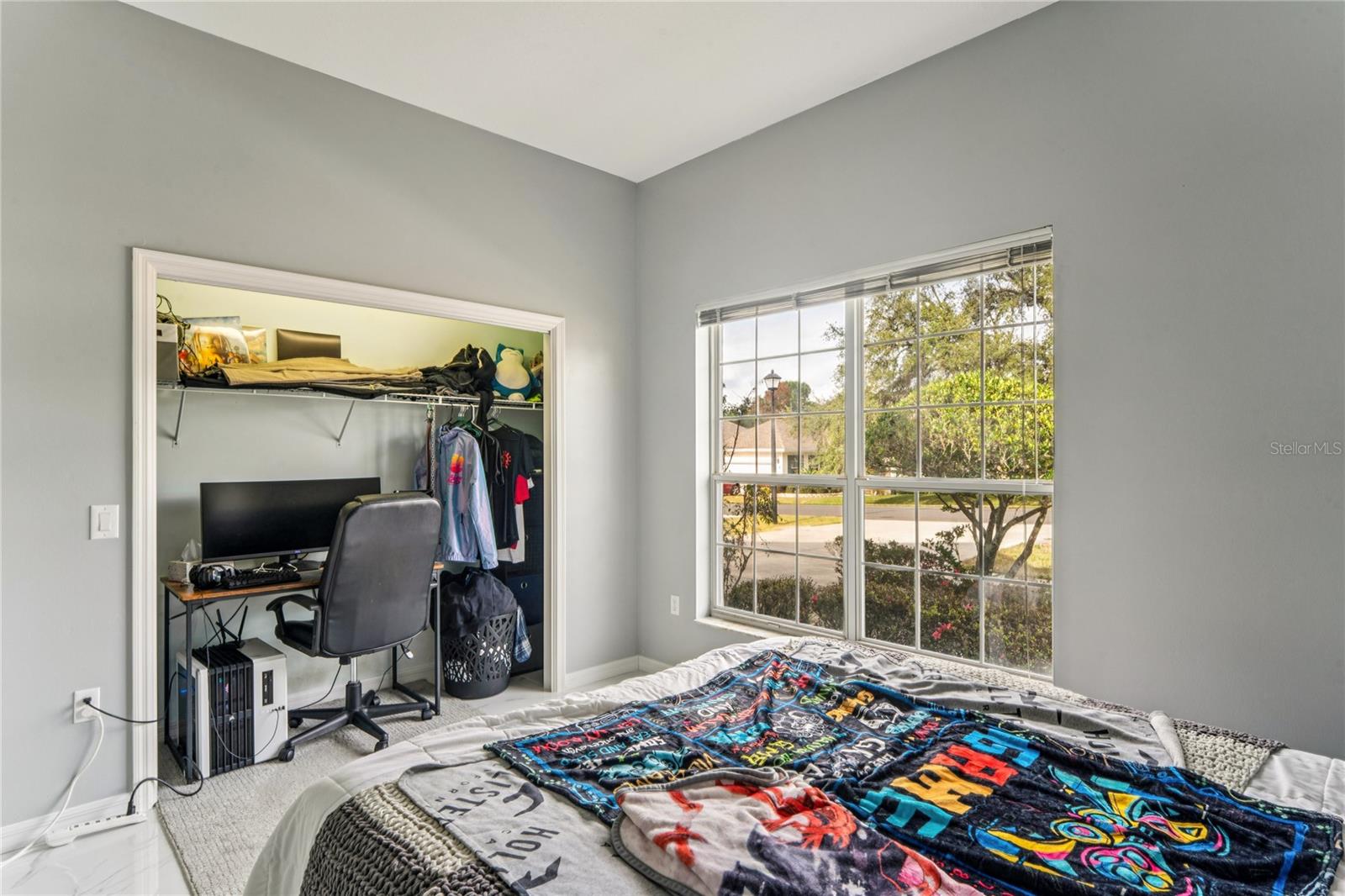 Image 41 of 76 For 6 Deerwood Drive